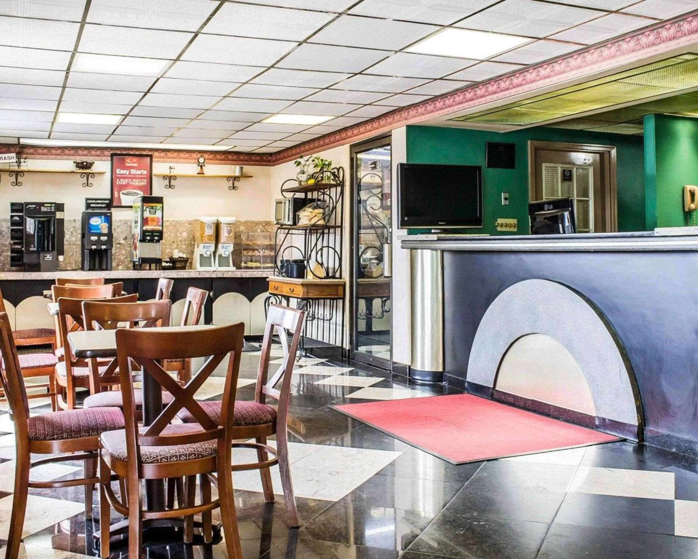 Lobby or reception in Econo Lodge Scranton near Montage Mountain