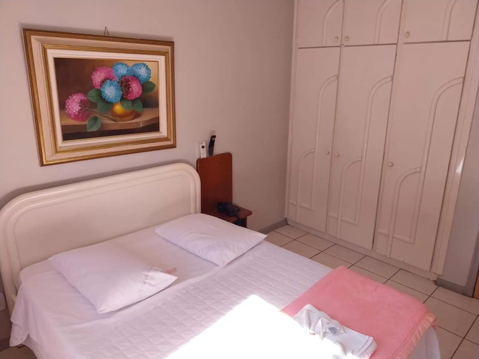 Bed in Colle Tourist Hotel