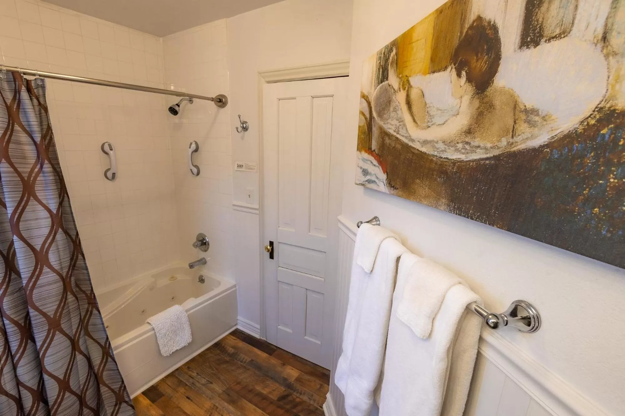 Shower, Bathroom in 1899 Inn