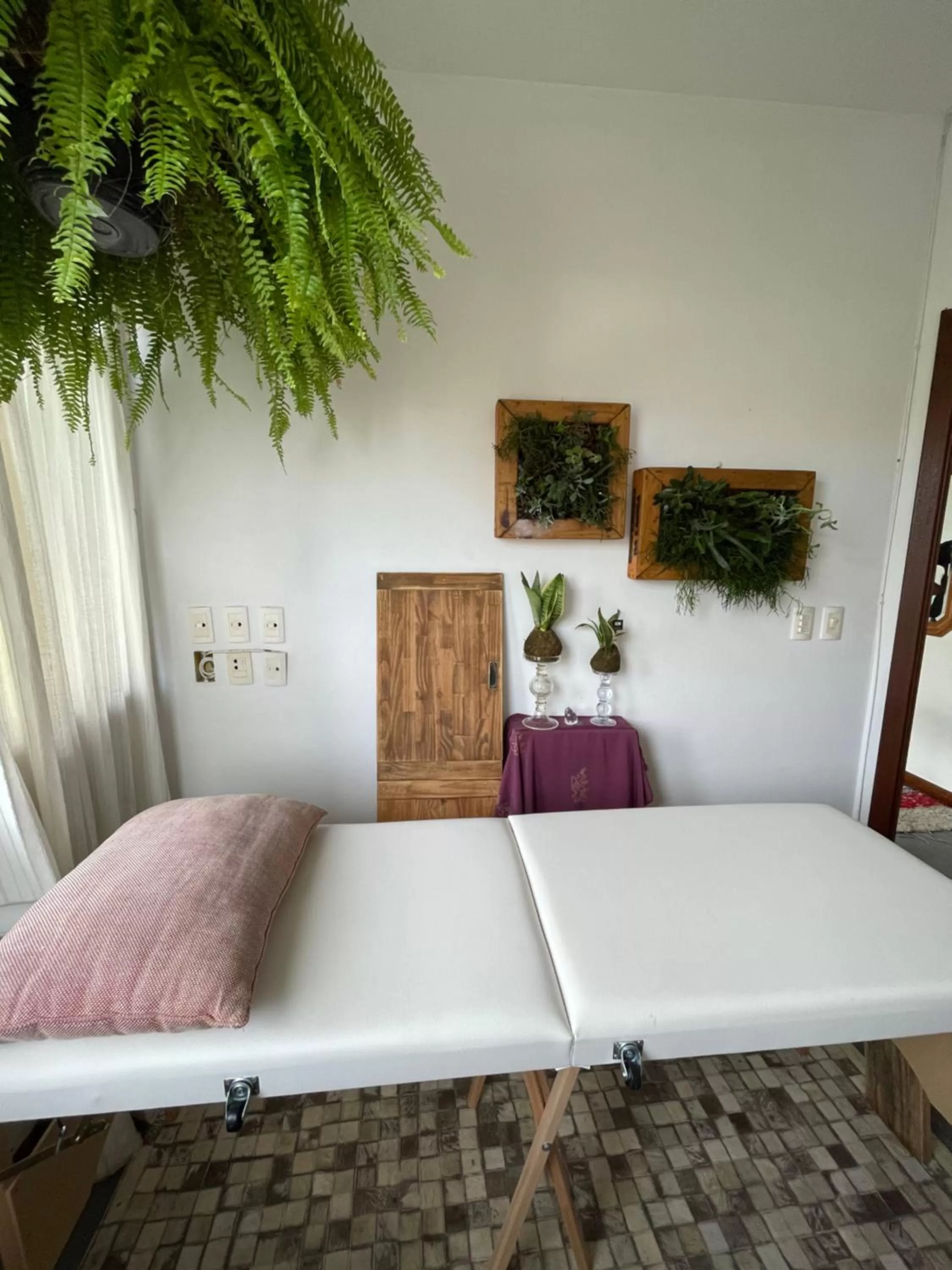 Massage, Seating Area in Pousada Santarina
