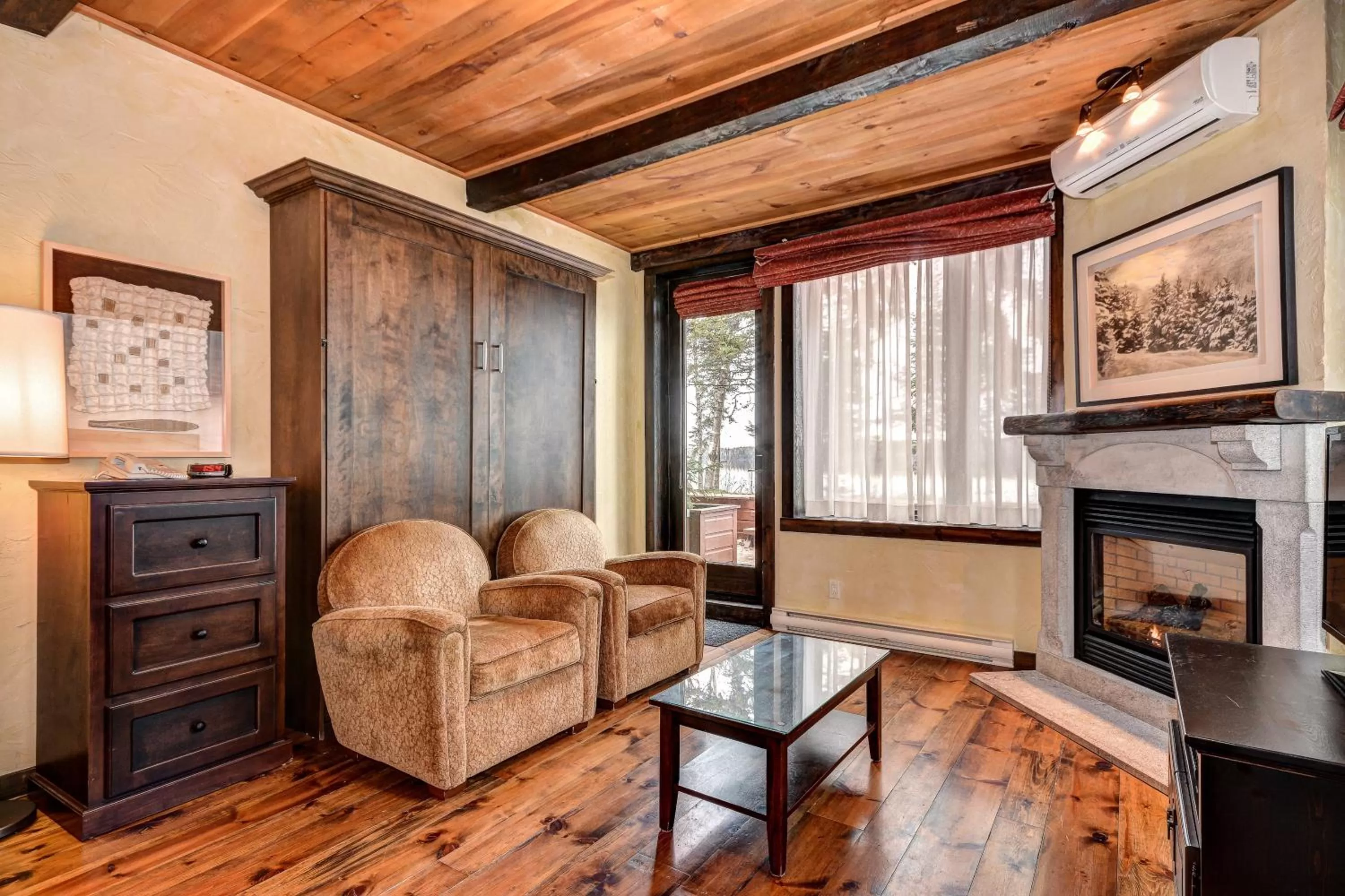 Les Condos Du Lac Taureau- Rooms & Condos