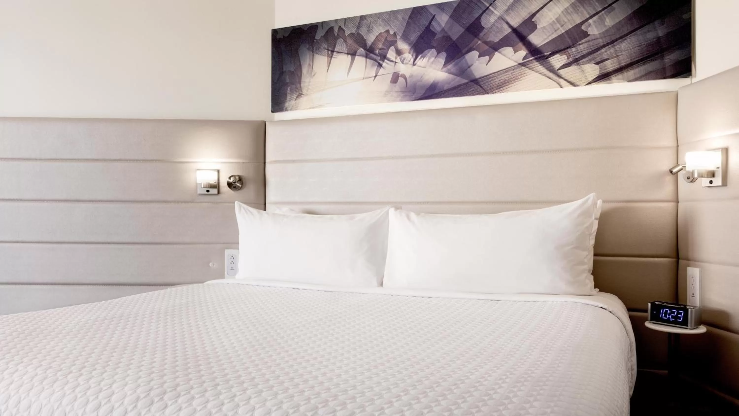 Photo of the whole room in Crowne Plaza Atlanta - Midtown by IHG