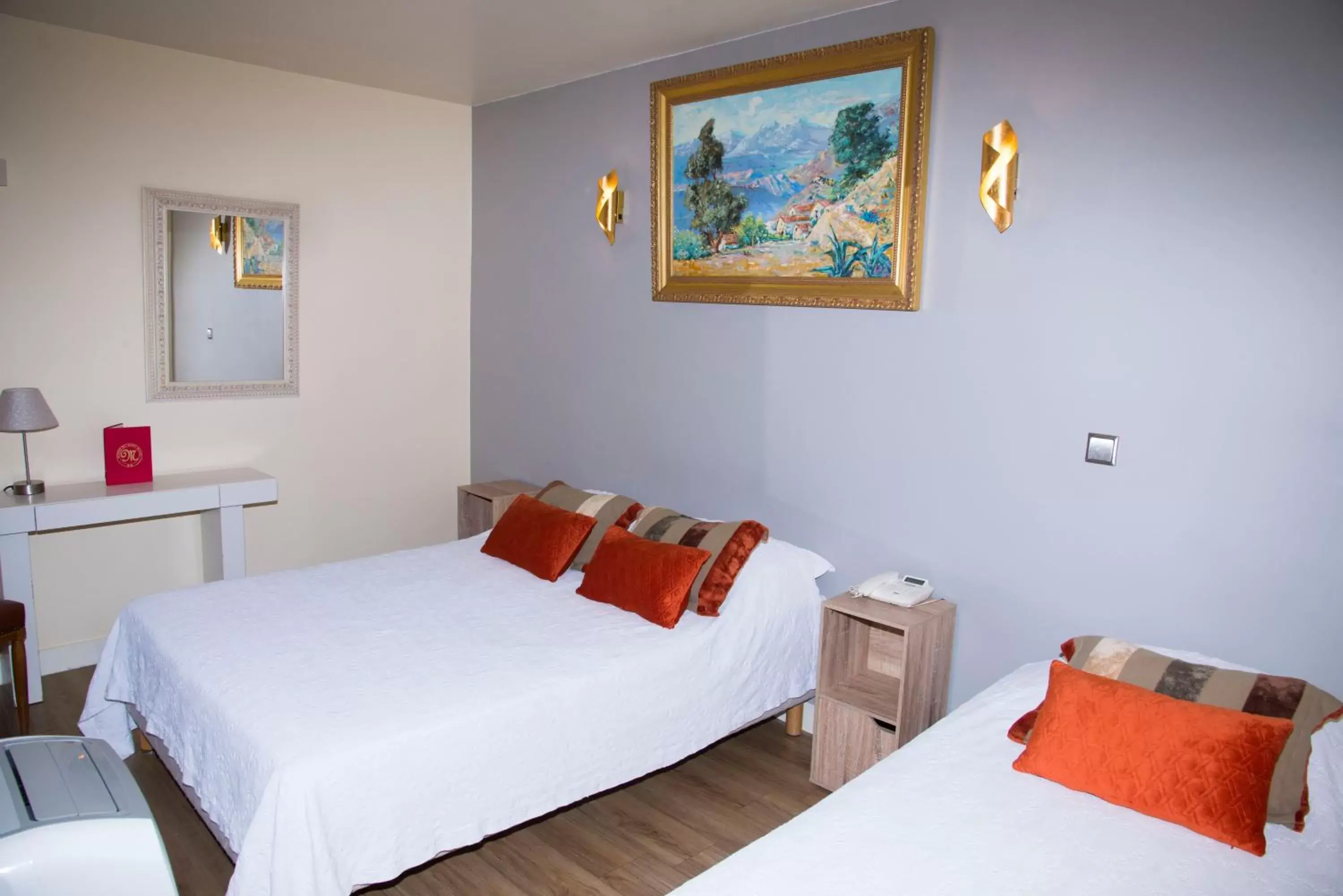 Comfort Triple Room in Hôtel du Mont Blanc Comfort Triple Room in Hôtel du Mont Blanc