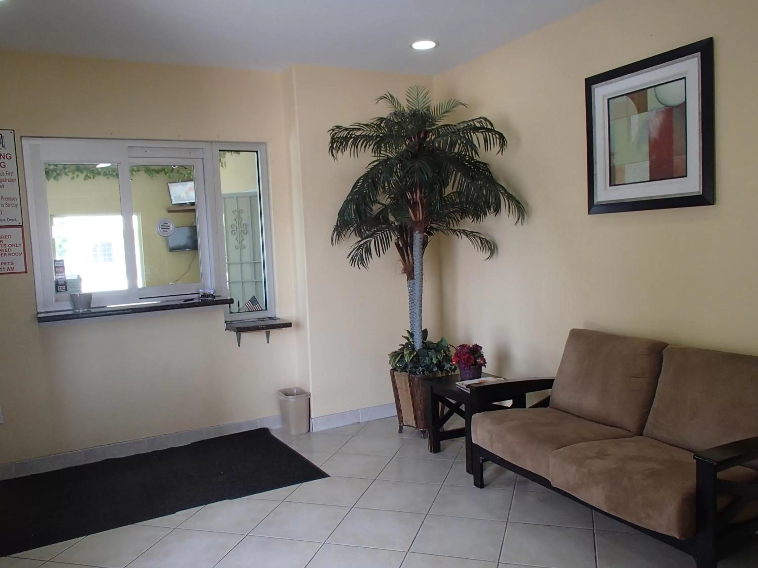 Lobby or reception in Crystal Suites