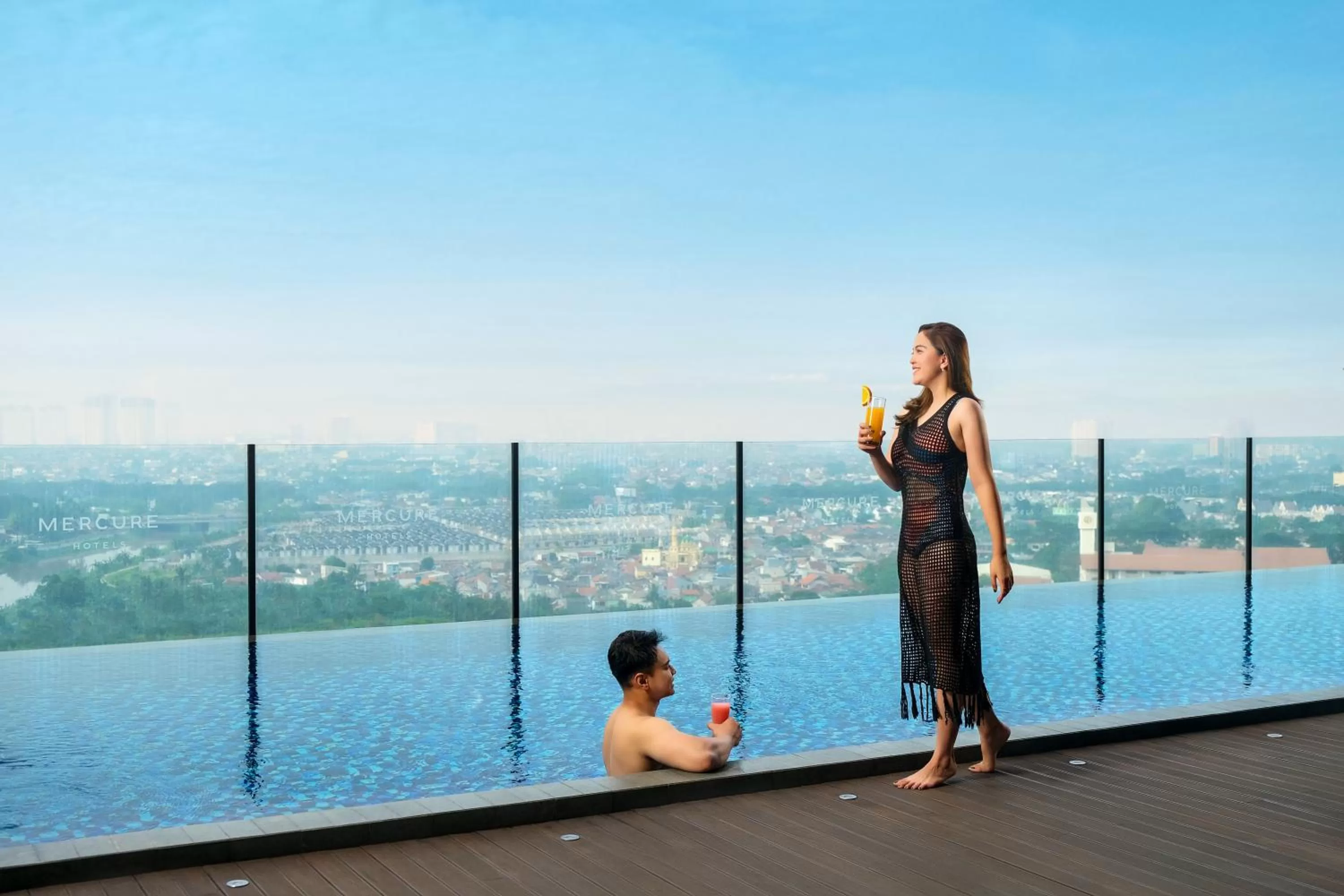 Swimming pool in Mercure Tangerang Centre