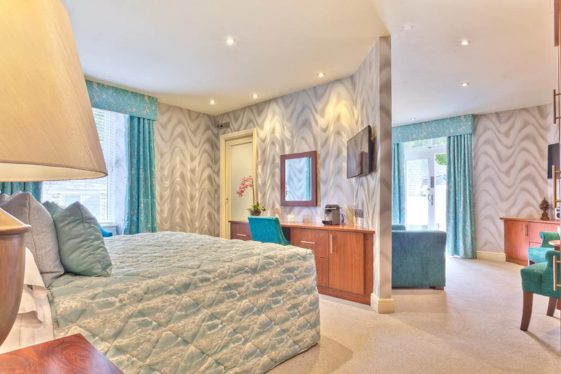 Photo of the whole room, Bed in Ambleside Salutation Hotel & Spa