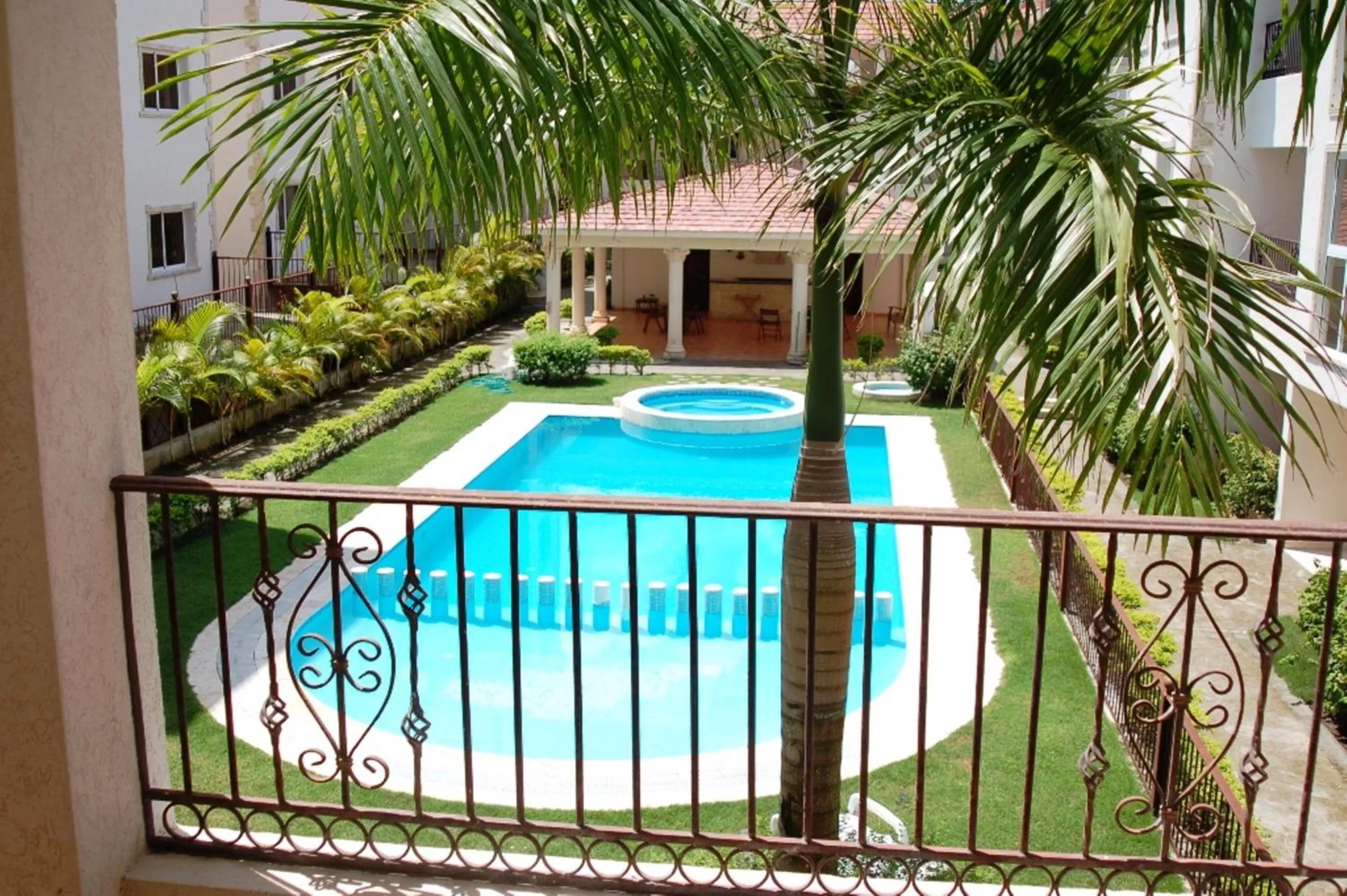 Swimming pool in Bavaro Green