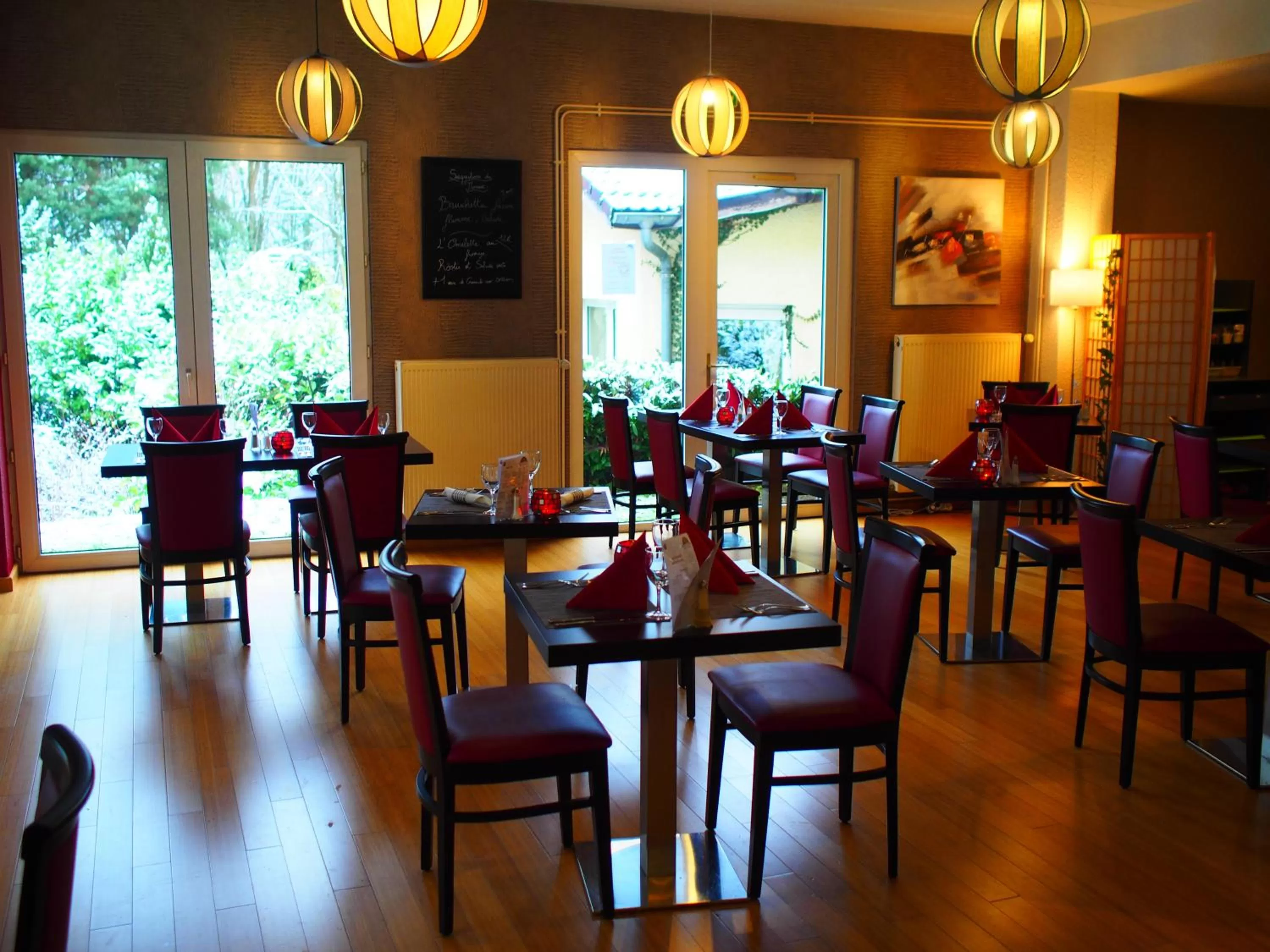 Restaurant/places to eat in Hôtel et Restaurant Aster, Saint-Avold Nord