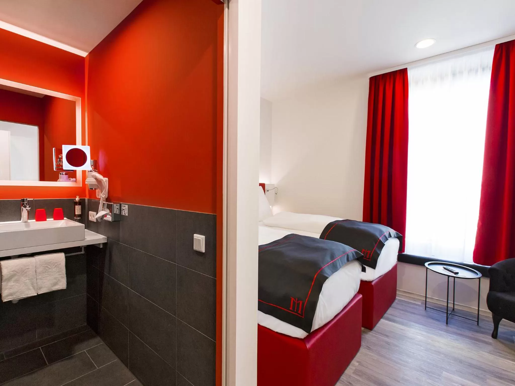 Shower, Bed in DORMERO Hotel Roth