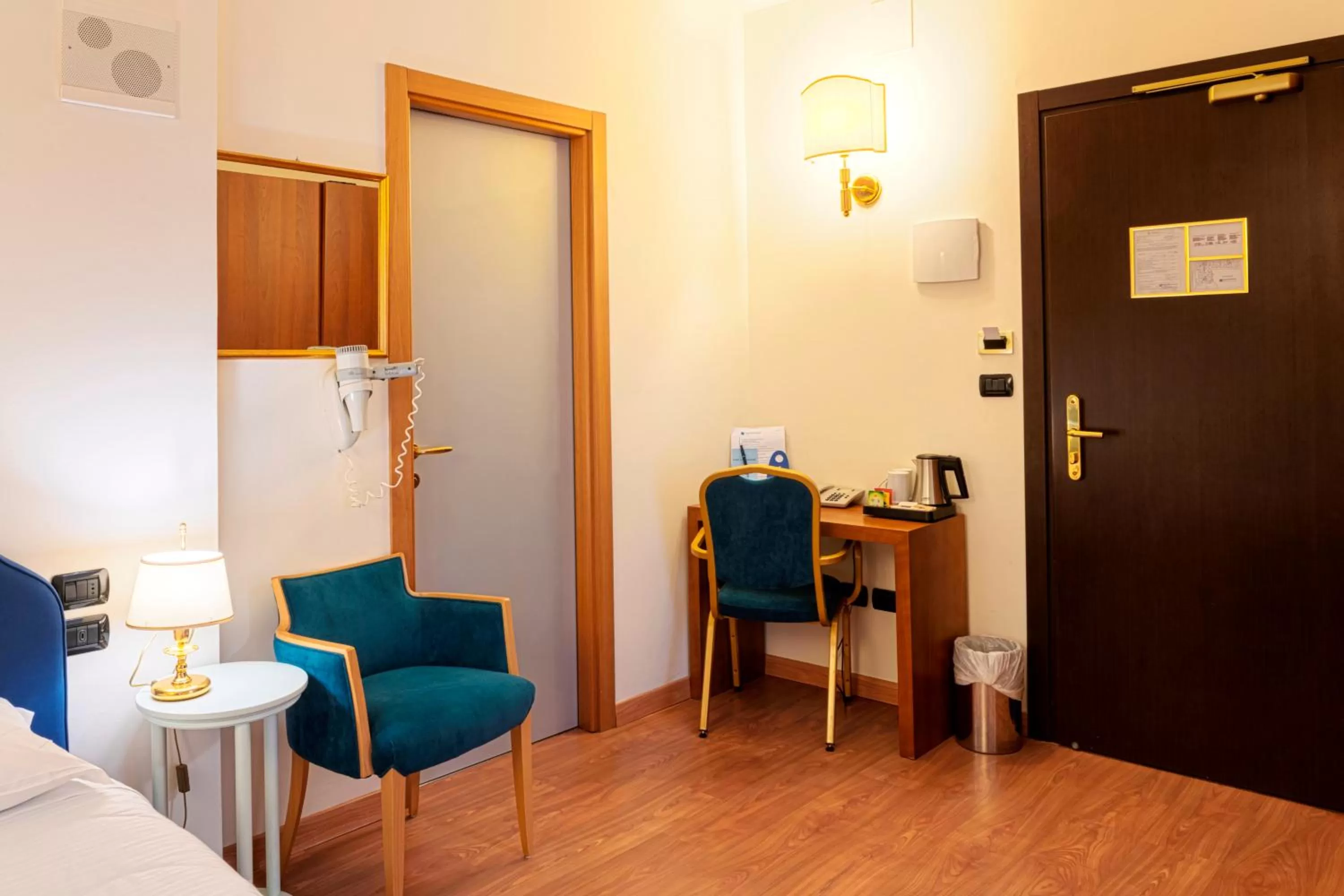 Coffee/tea facilities in Hotel International