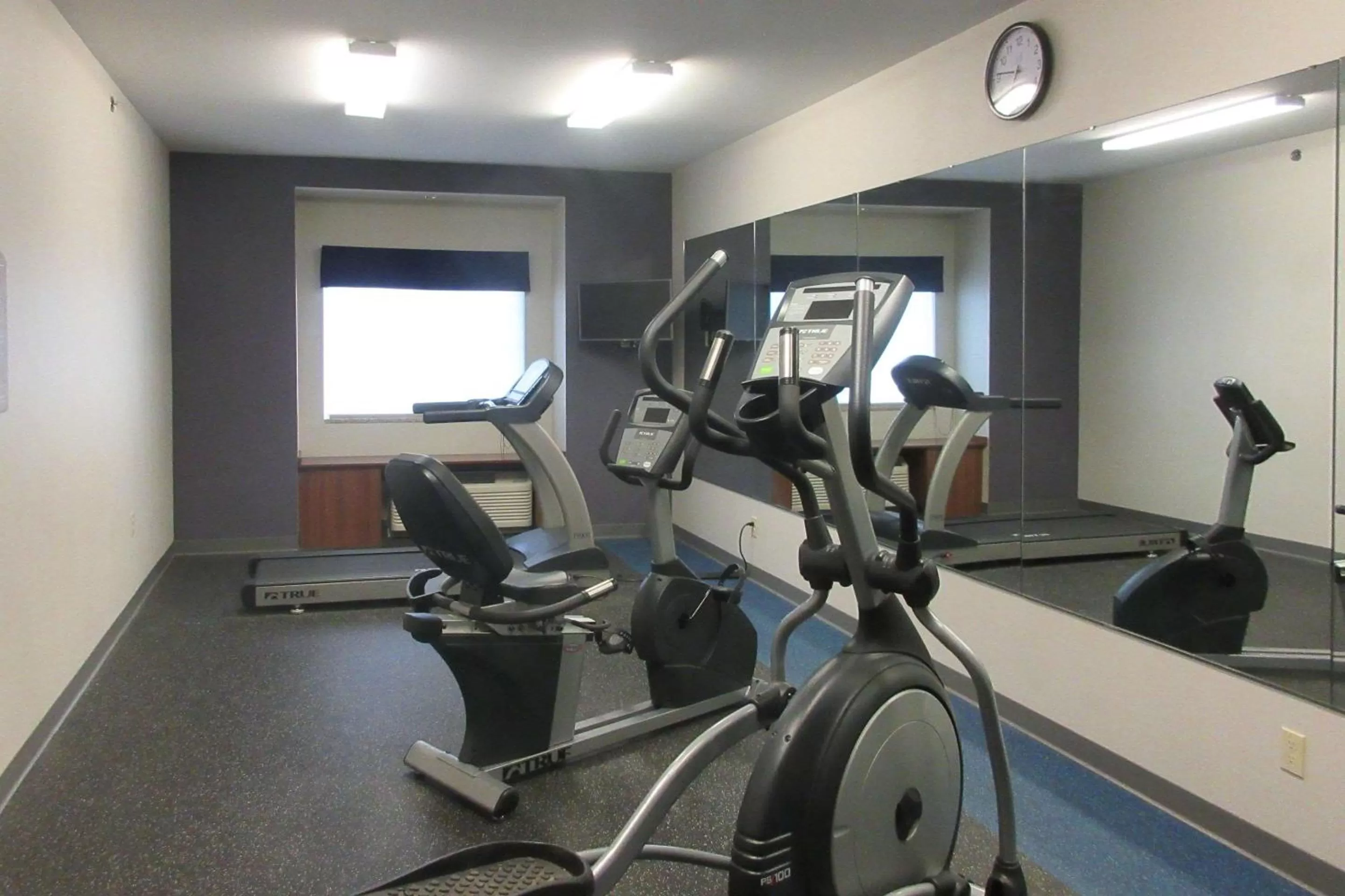 Fitness centre/facilities in Quality Inn & Suites Caldwell I-77