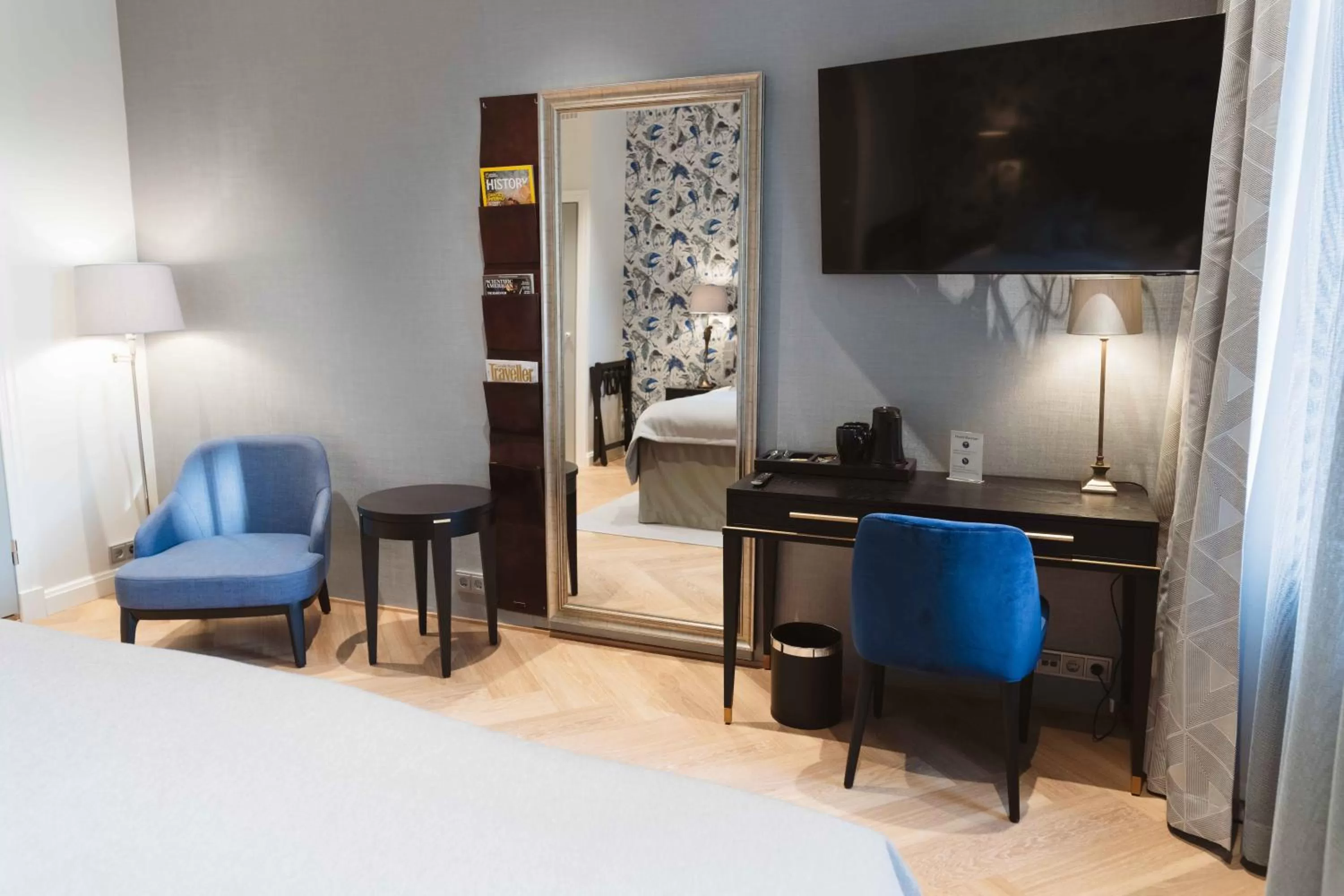 TV and multimedia, Bed in Hotel Bastian