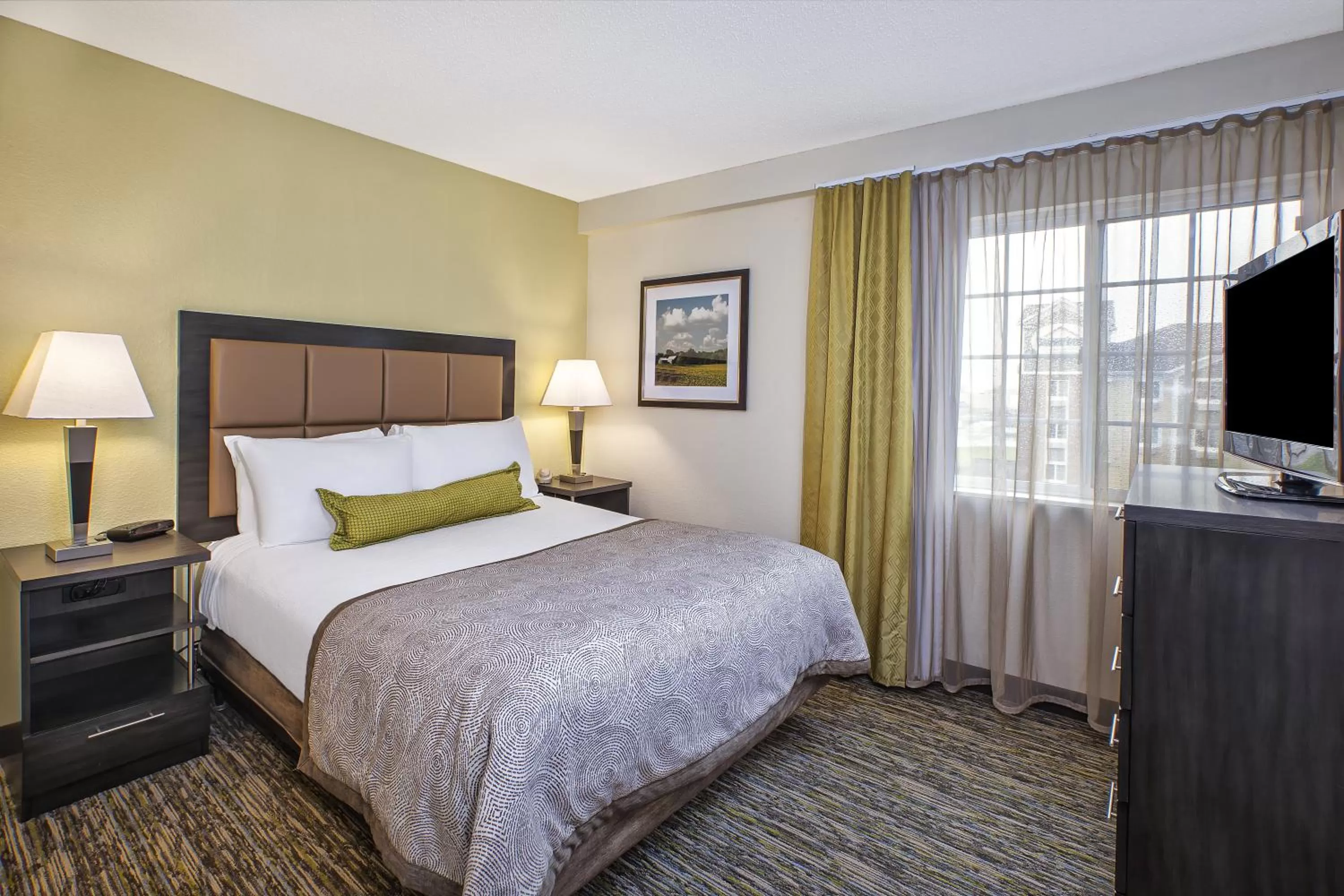 Photo of the whole room, Bed in Candlewood Suites Indianapolis Northeast by IHG