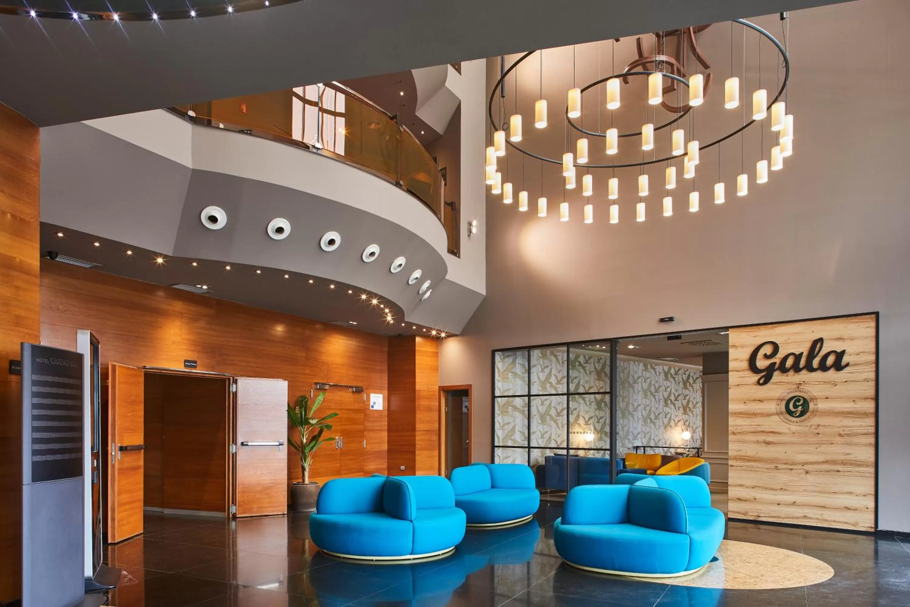 Lobby or reception in Silken Ciudad Gijón