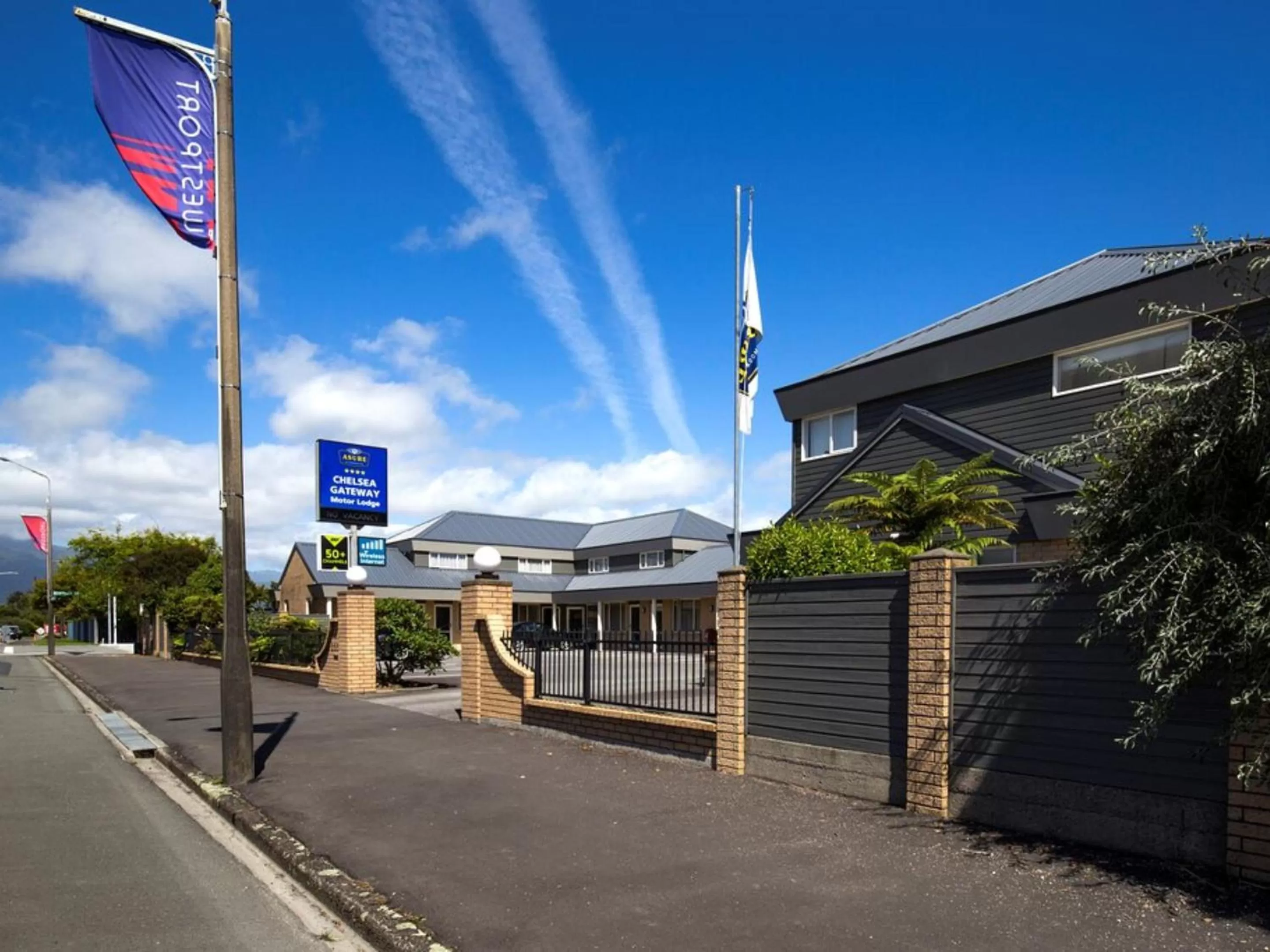 Property building in ASURE Chelsea Gateway Motor Lodge