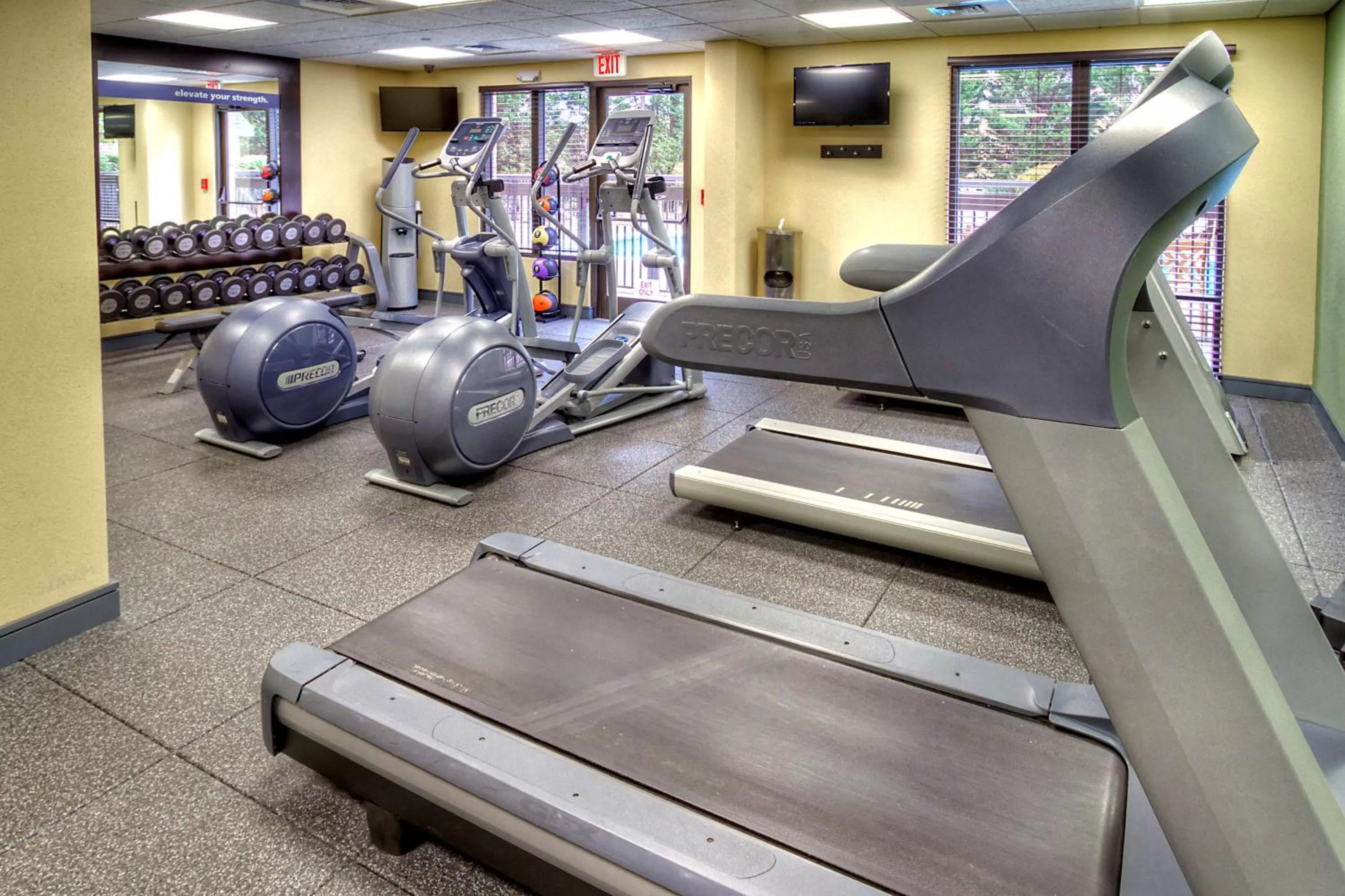 Fitness centre/facilities in Hampton Inn and Suites Asheville Airport