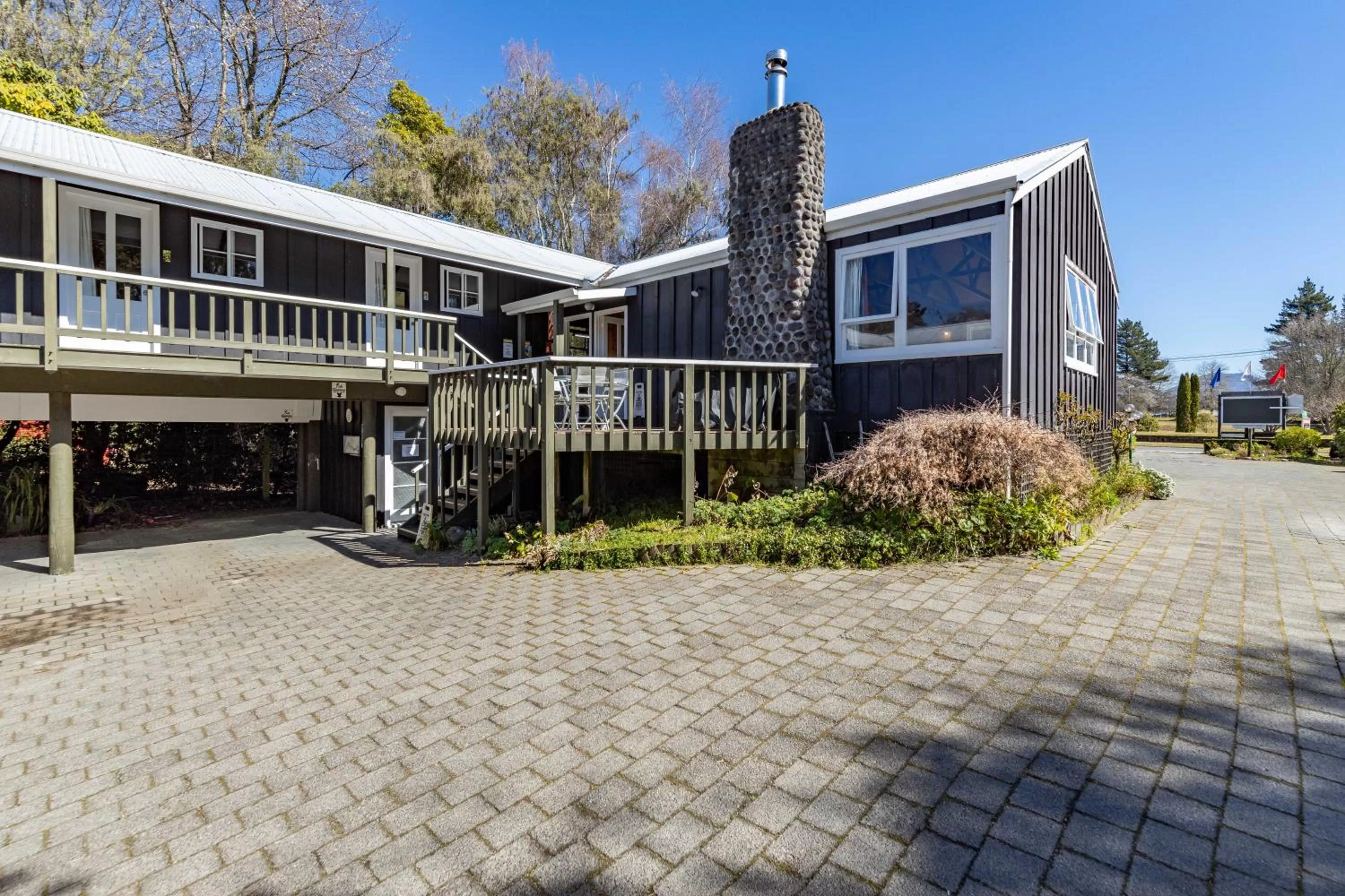 Garden, Property Building in Sportsmans Lodge Turangi