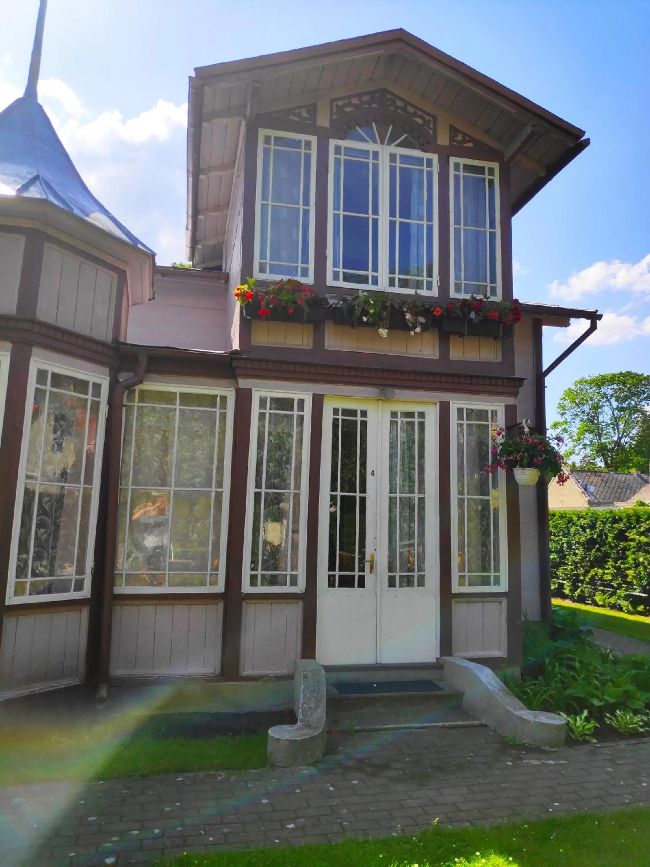 Property building in Elīna