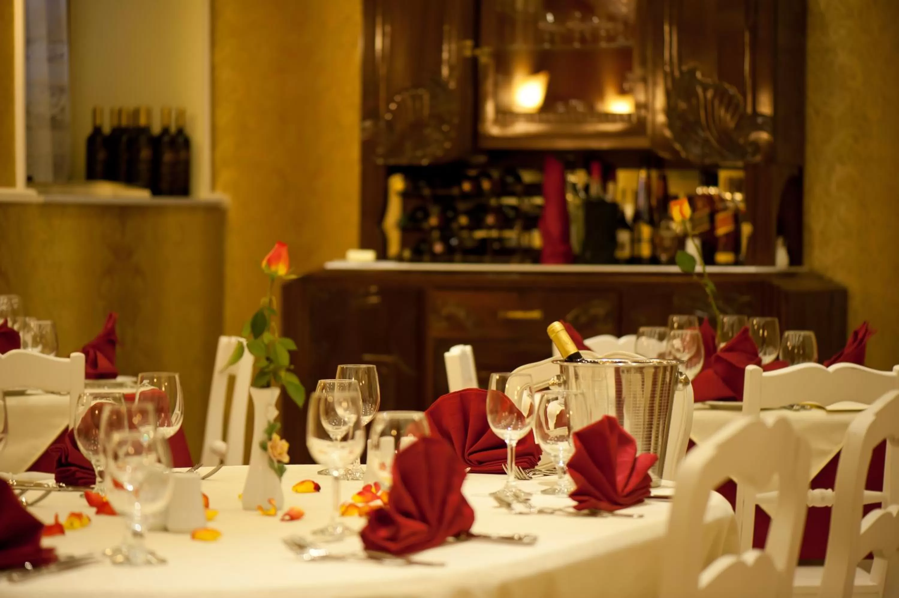Restaurant/places to eat in Boutique Hotel Anagennisis