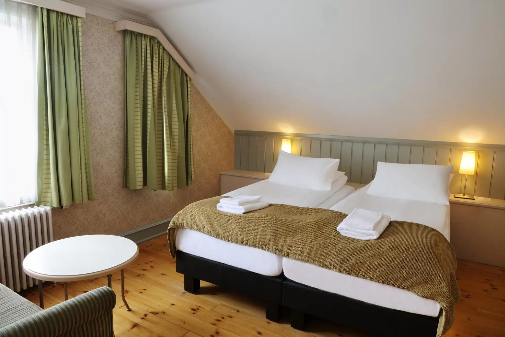 Property building, Bed in Hotel Reykjavík Centrum