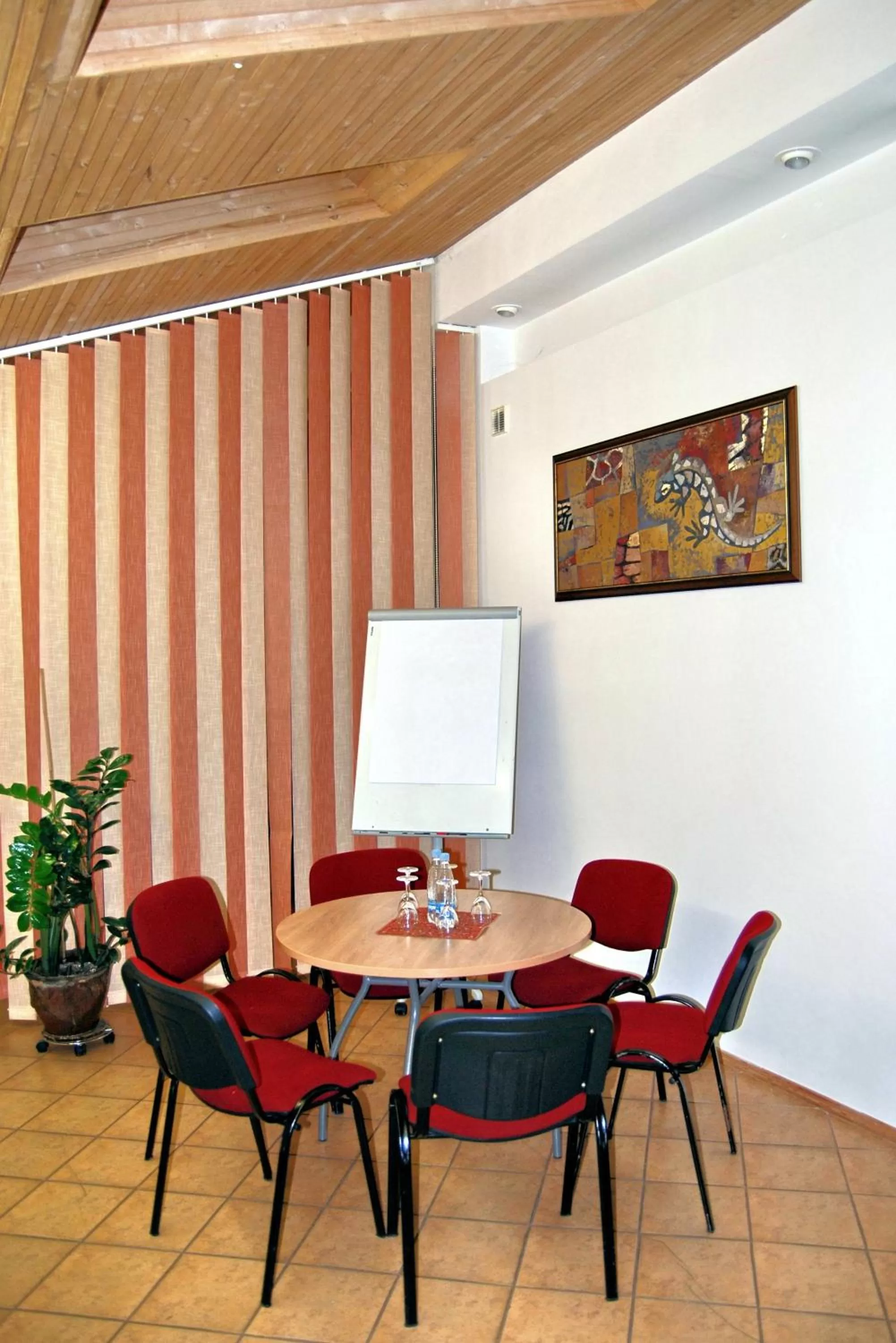 Business facilities in City Gate