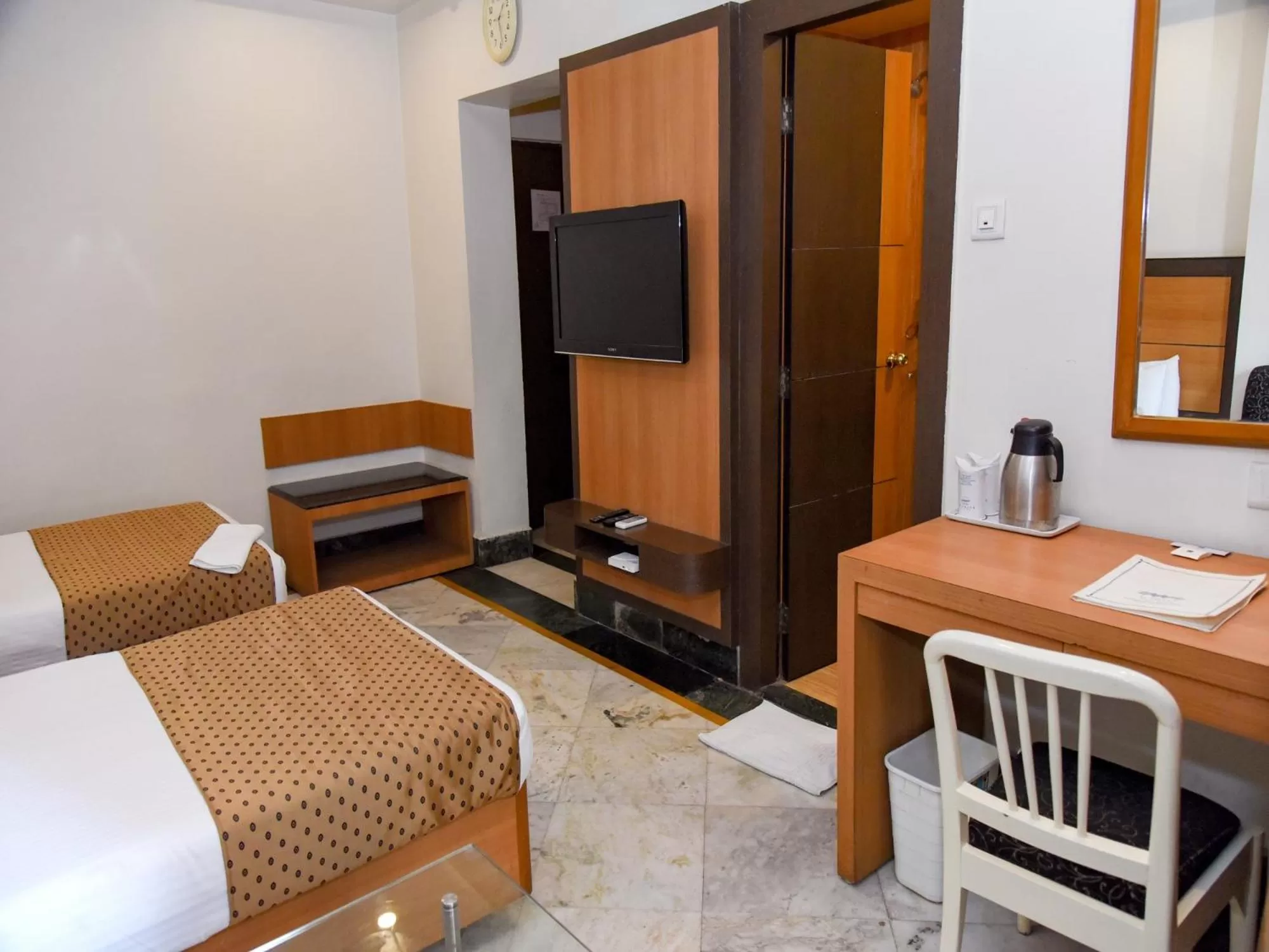 Bedroom, Bed in Hotel Windsor