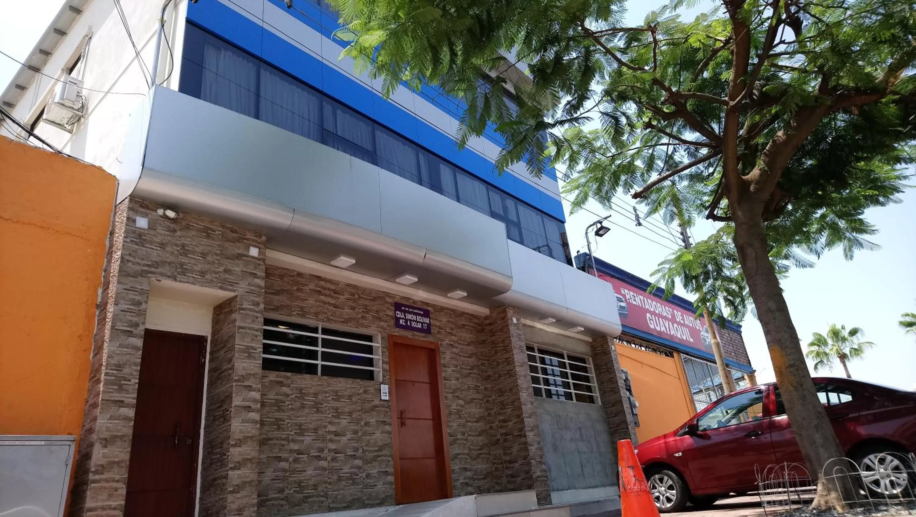 Facade/entrance, Property Building in Hotel Apart Guayaquil Aeropuerto