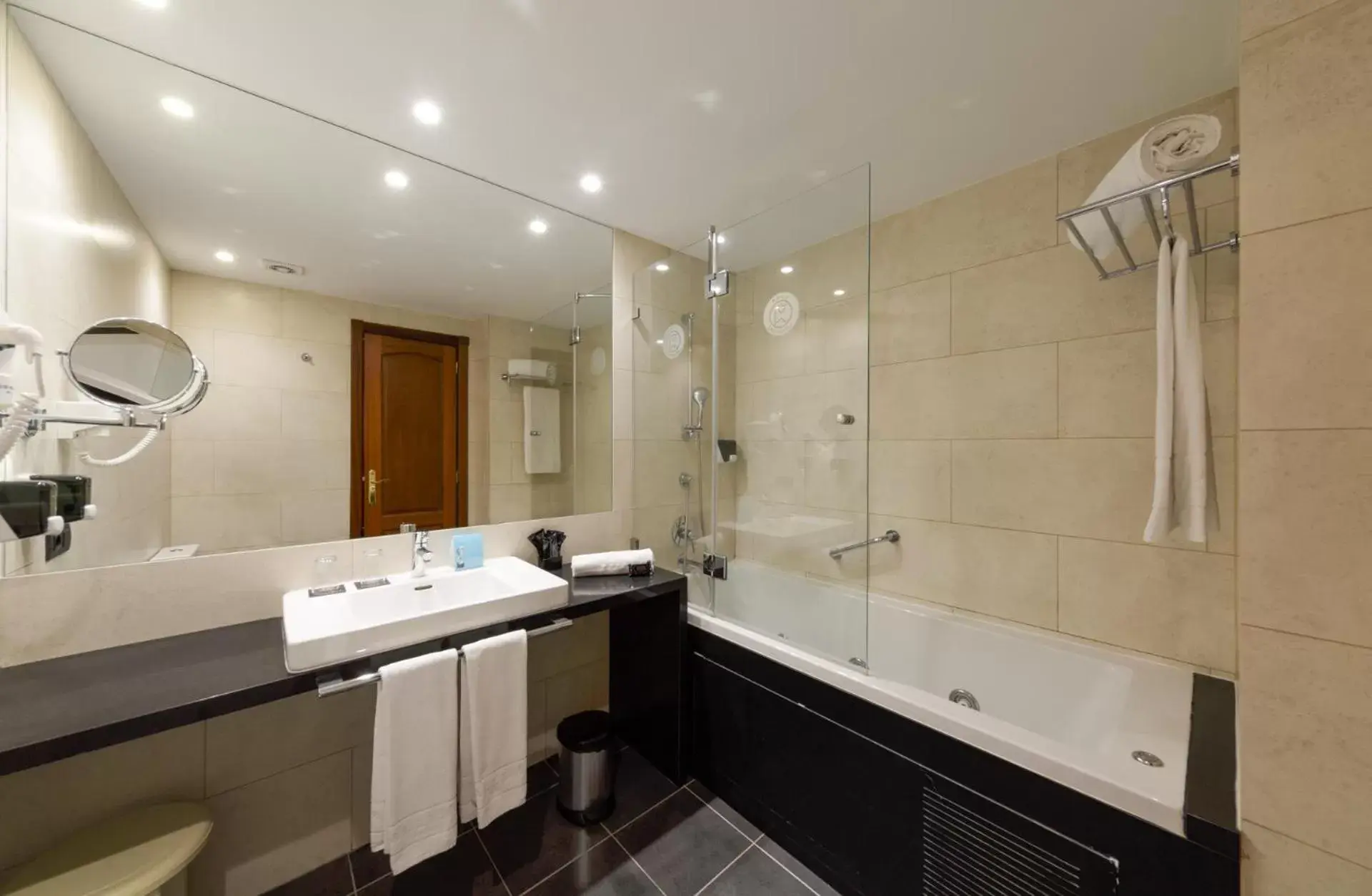 Superior Twin Room in Hotel Vallemar Superior Twin Room in Hotel Vallemar