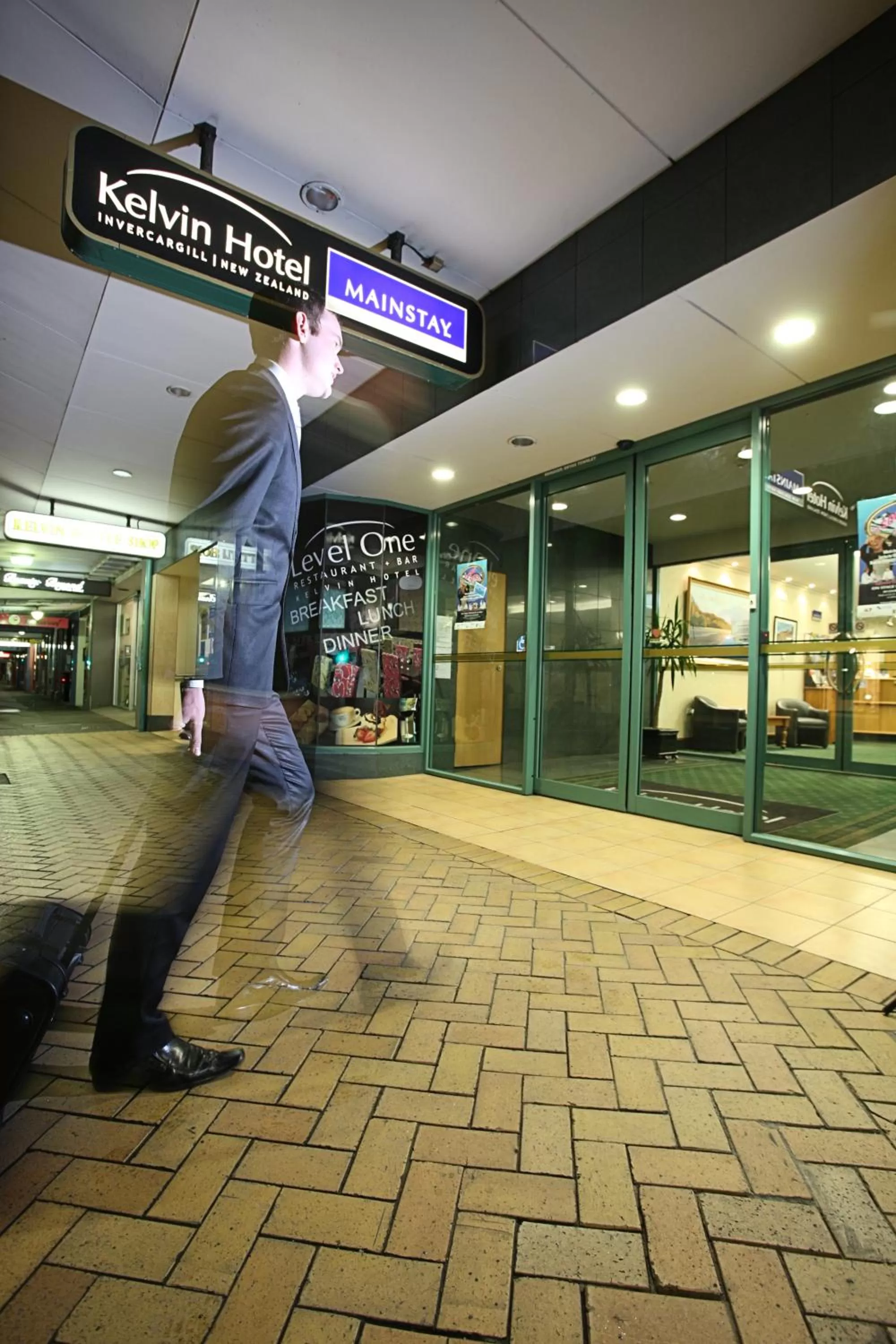 Facade/entrance in Kelvin Hotel