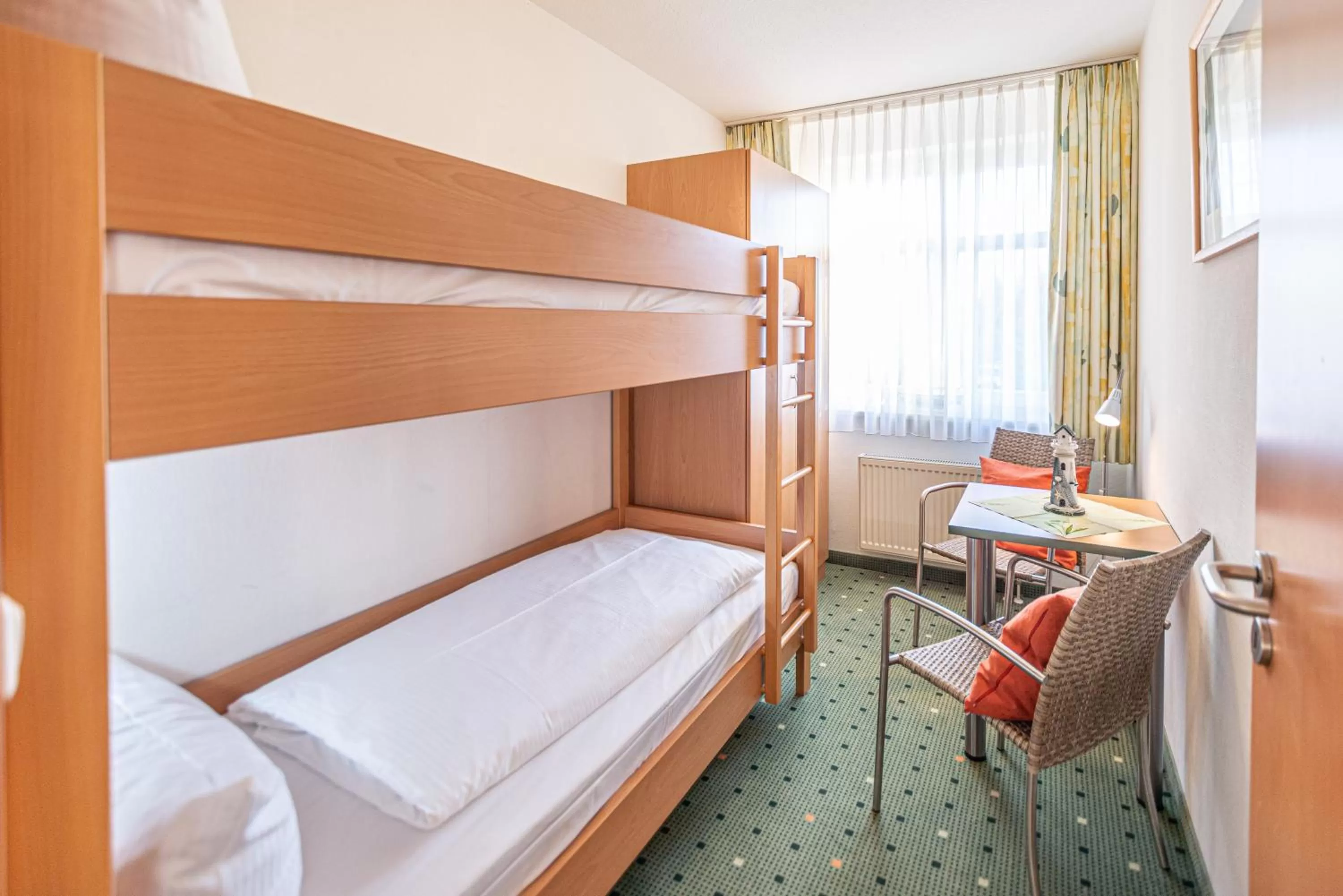 Photo of the whole room, Bed in Am Weststrand Apartmenthaus Waldeck