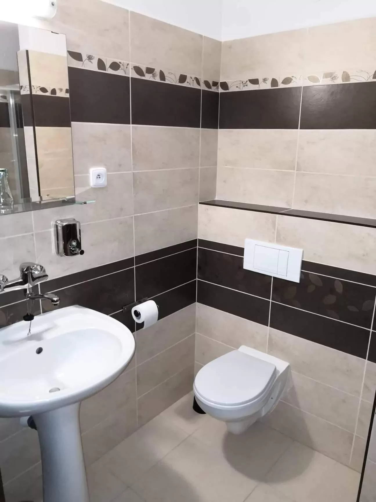 Bathroom in Hotel Alfa