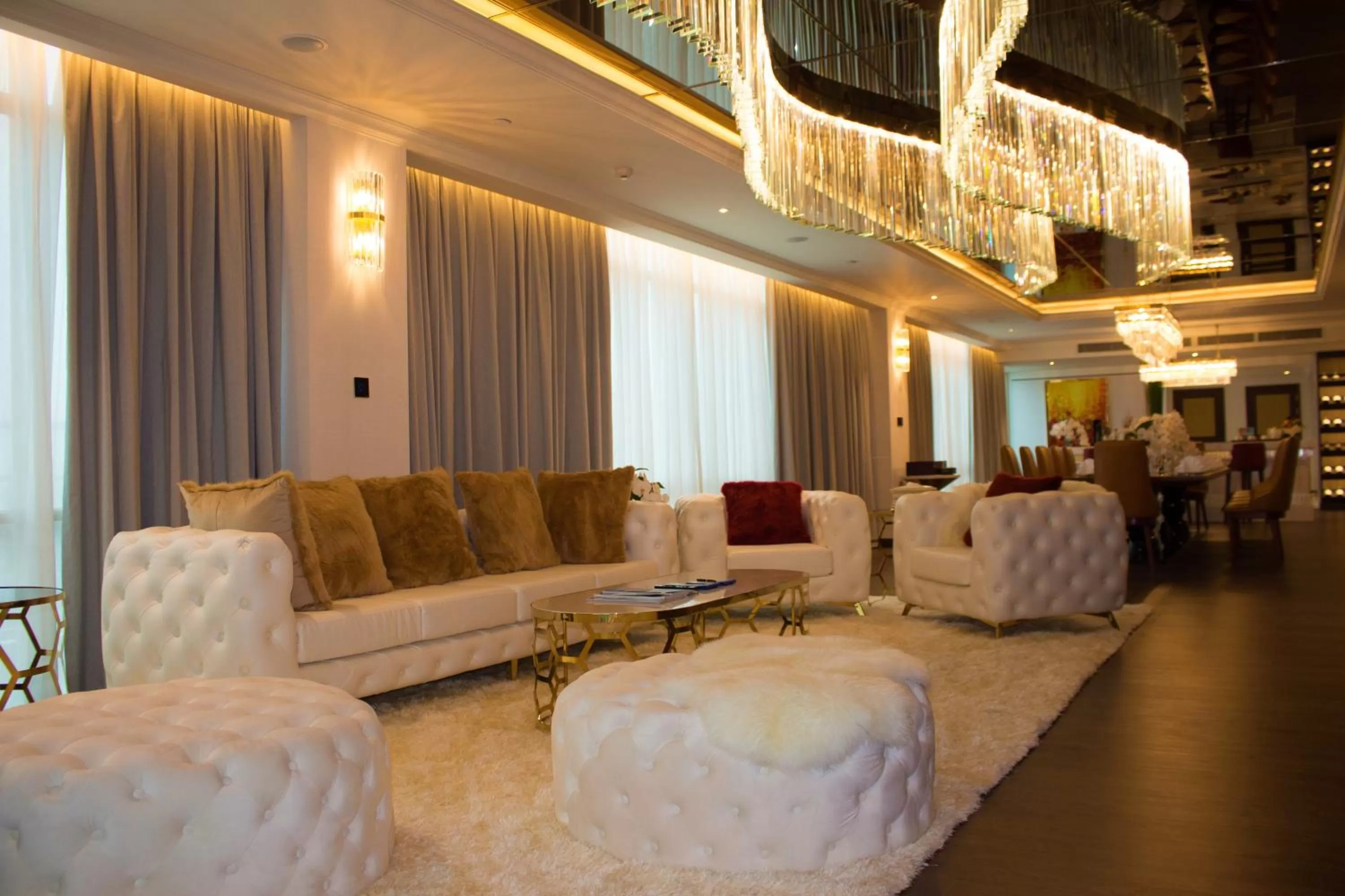 Living room in Diamond Bay Hotel