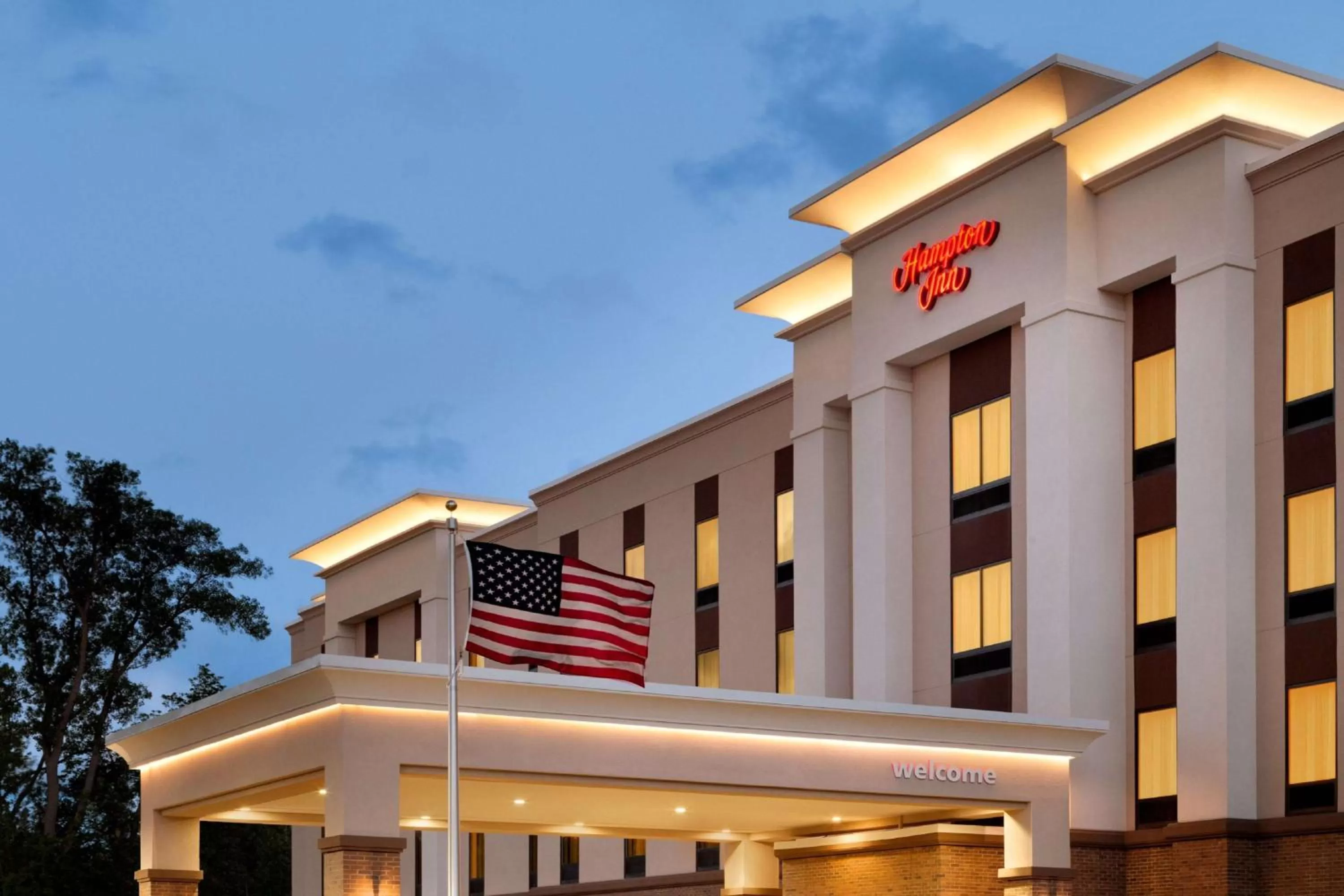 Property building in Hampton Inn By Hilton North Olmsted Cleveland Airport