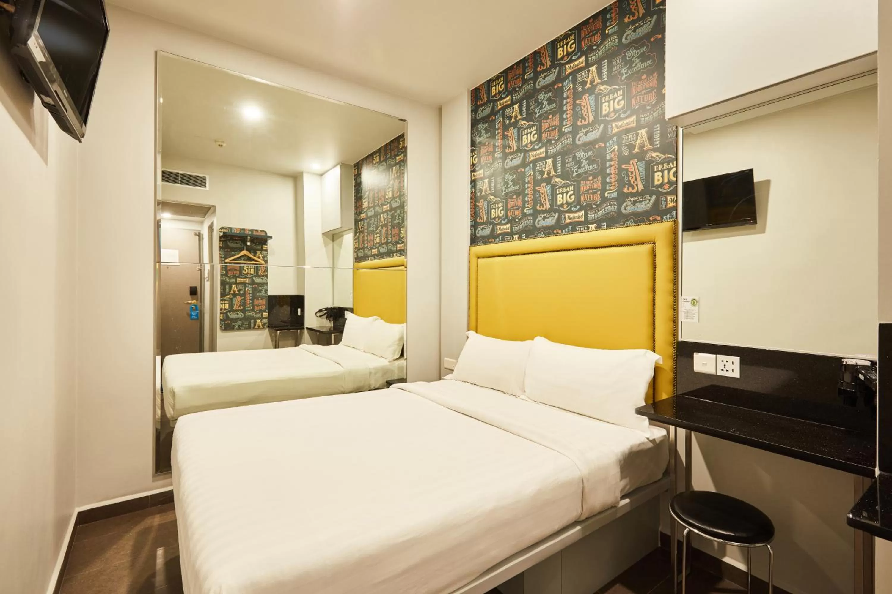 Bed in ibis budget Singapore Bugis