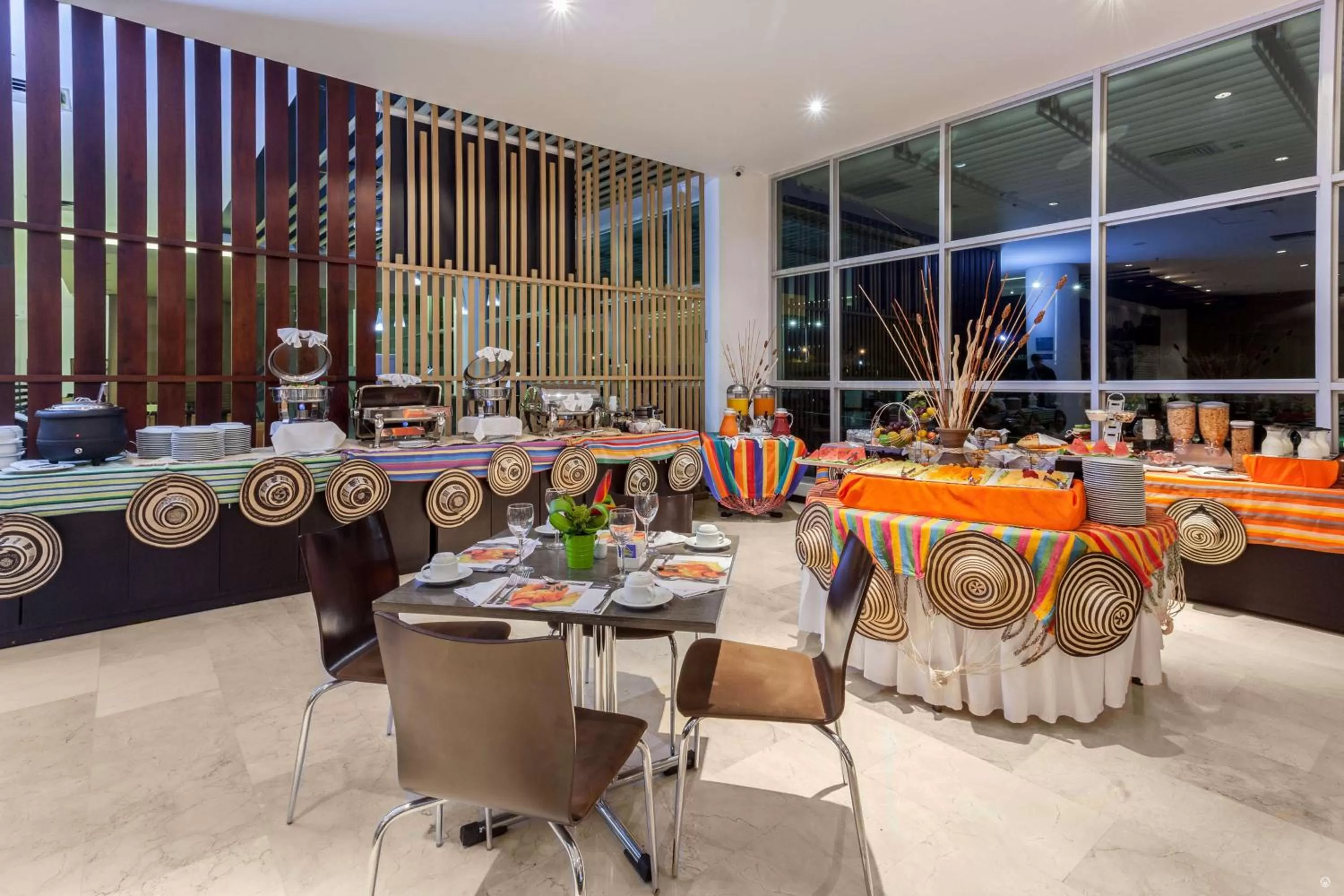 Restaurant/places to eat in Sonesta Valledupar