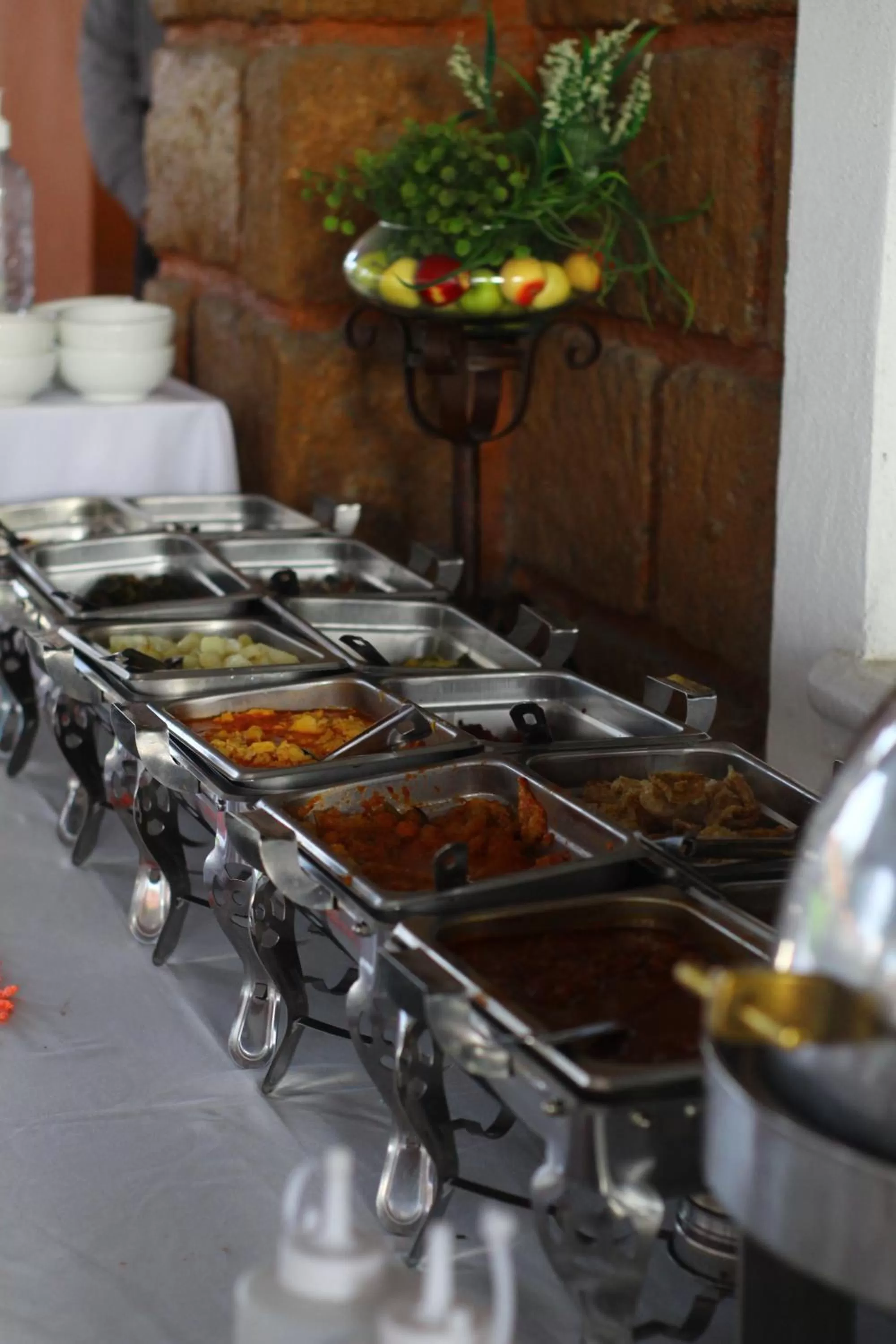 Restaurant/places to eat in Hotel Meson del Puente