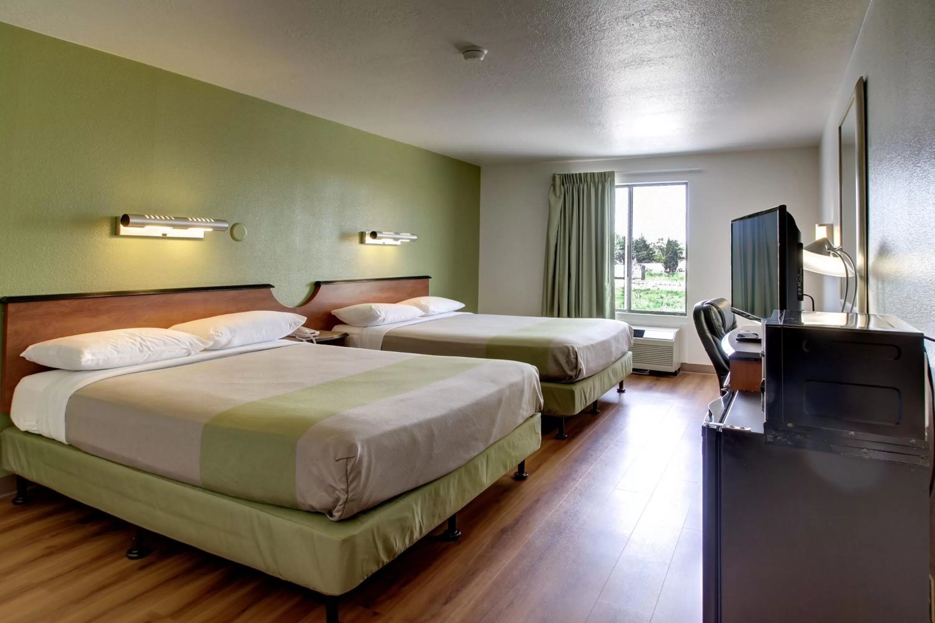 Photo of the whole room in Motel 6-Ogden, UT - Riverdale