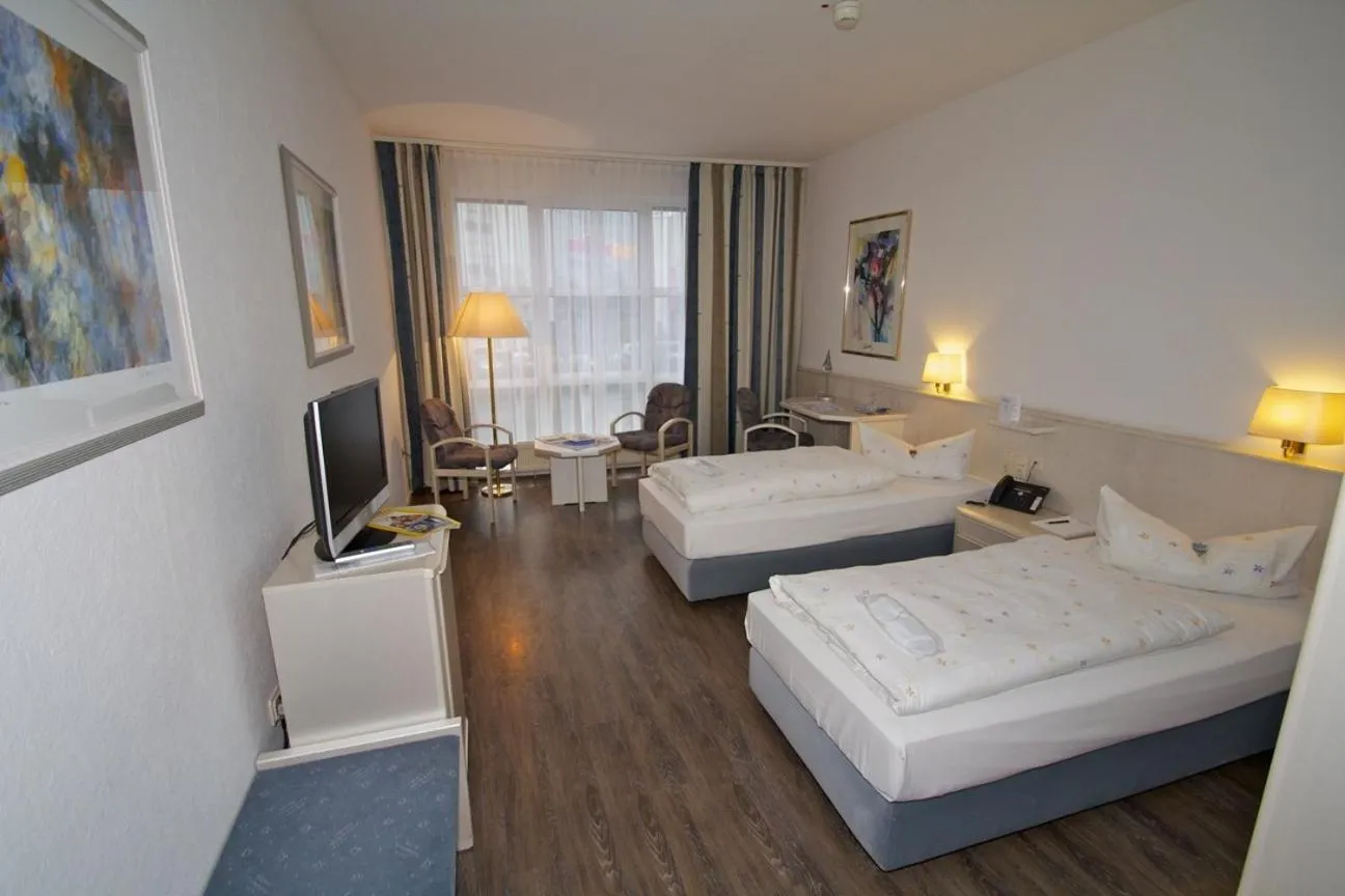 Photo of the whole room, Bed in Euro Park Hotel Hennef