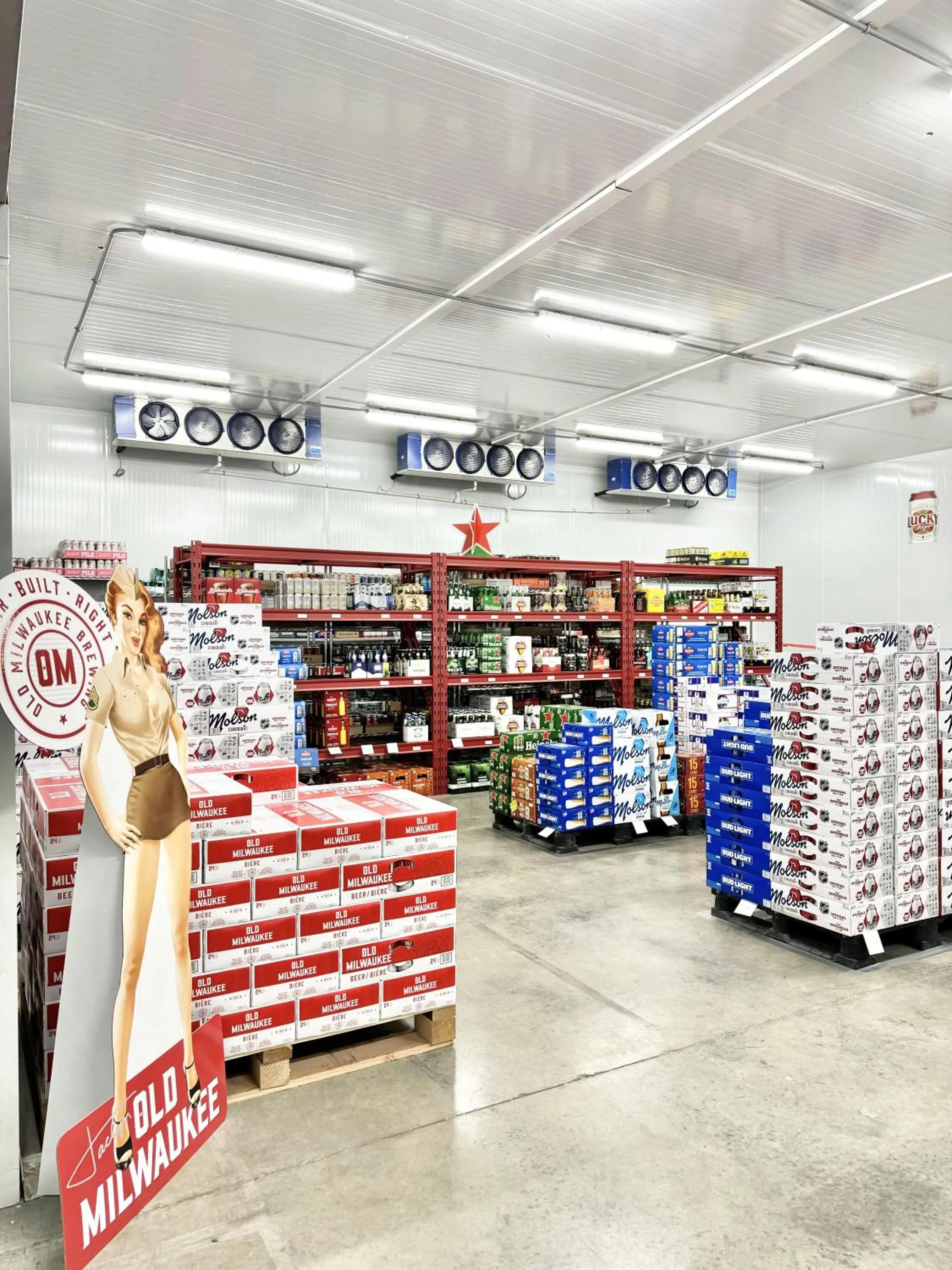 On-site shops in Divya Sutra Plaza and Conference Centre, Vernon, BC