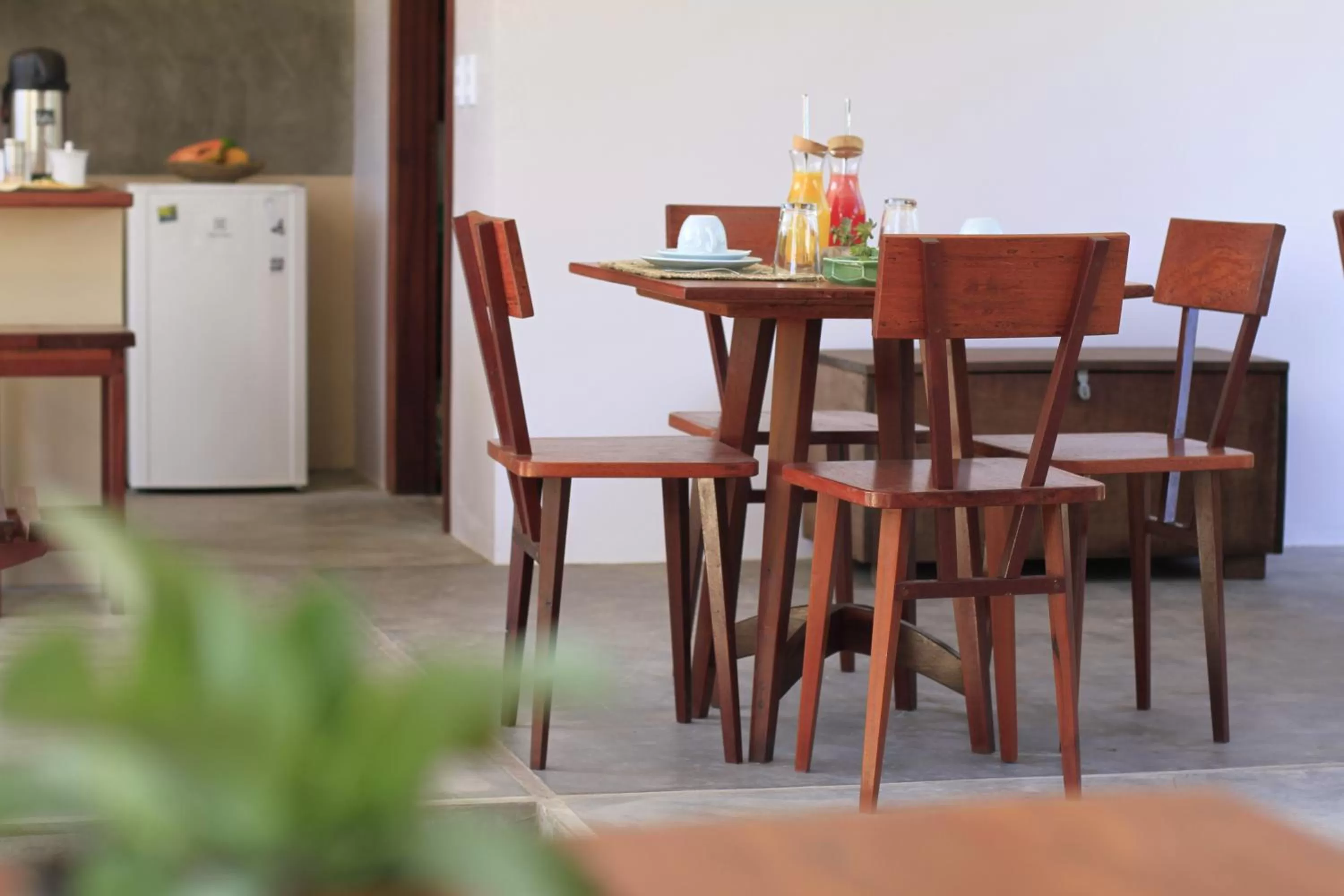 Restaurant/places to eat in Vila das Águas