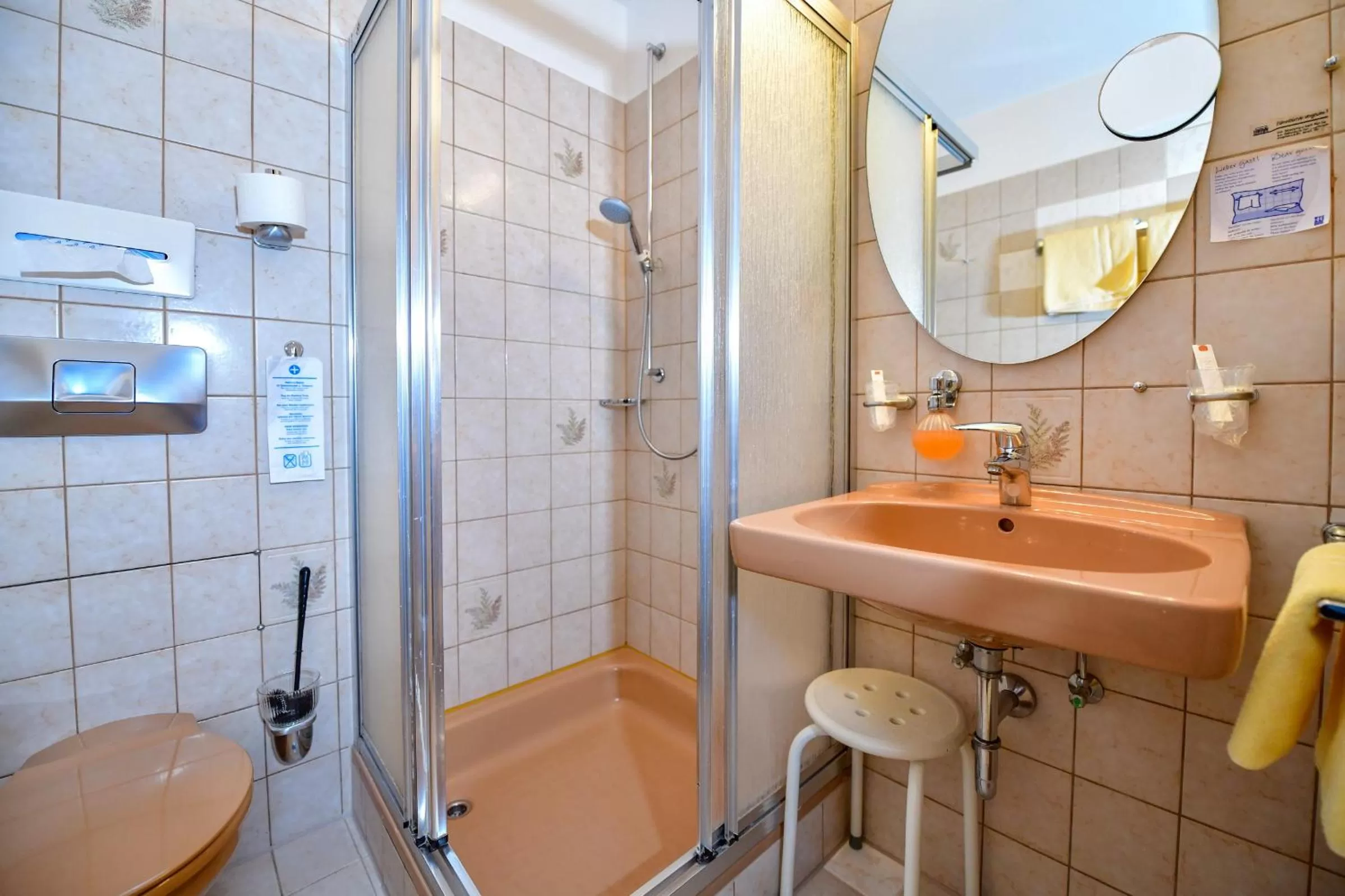 Bathroom in Hotel Zur Post