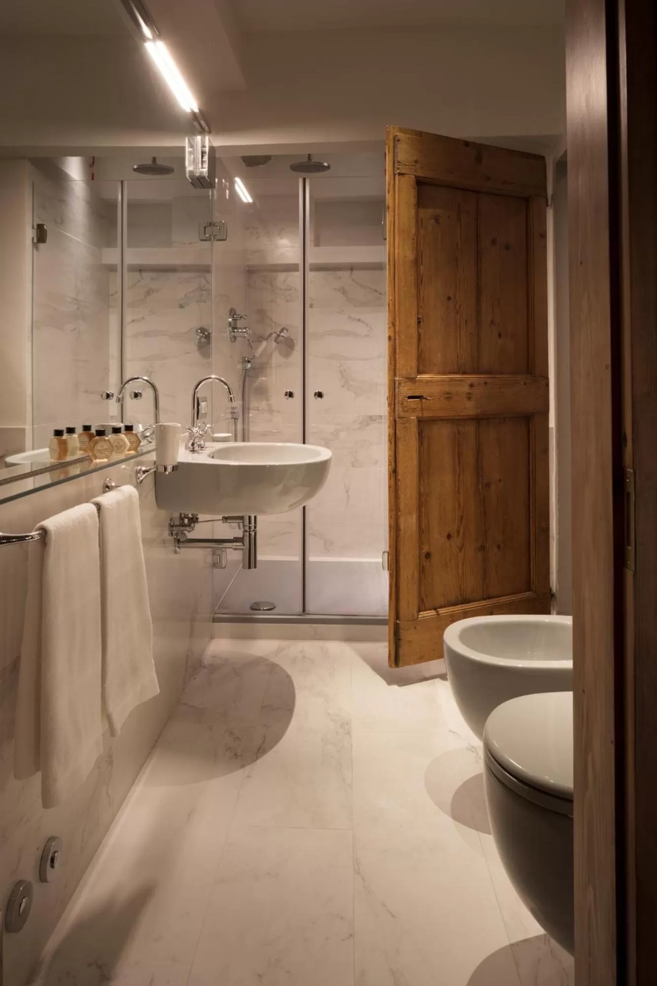 Bathroom in Ottantotto Firenze