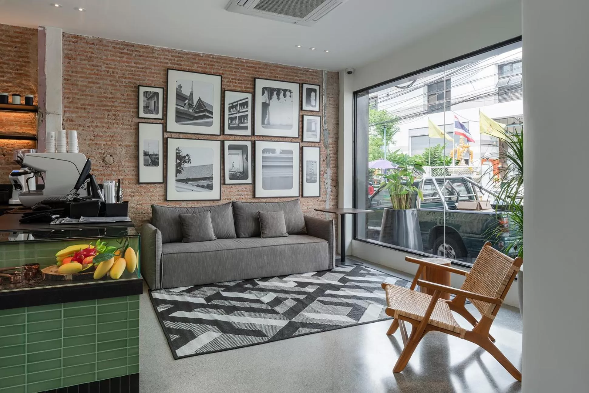 Coffee/tea facilities in Lilit Bang Lumphu Hotel