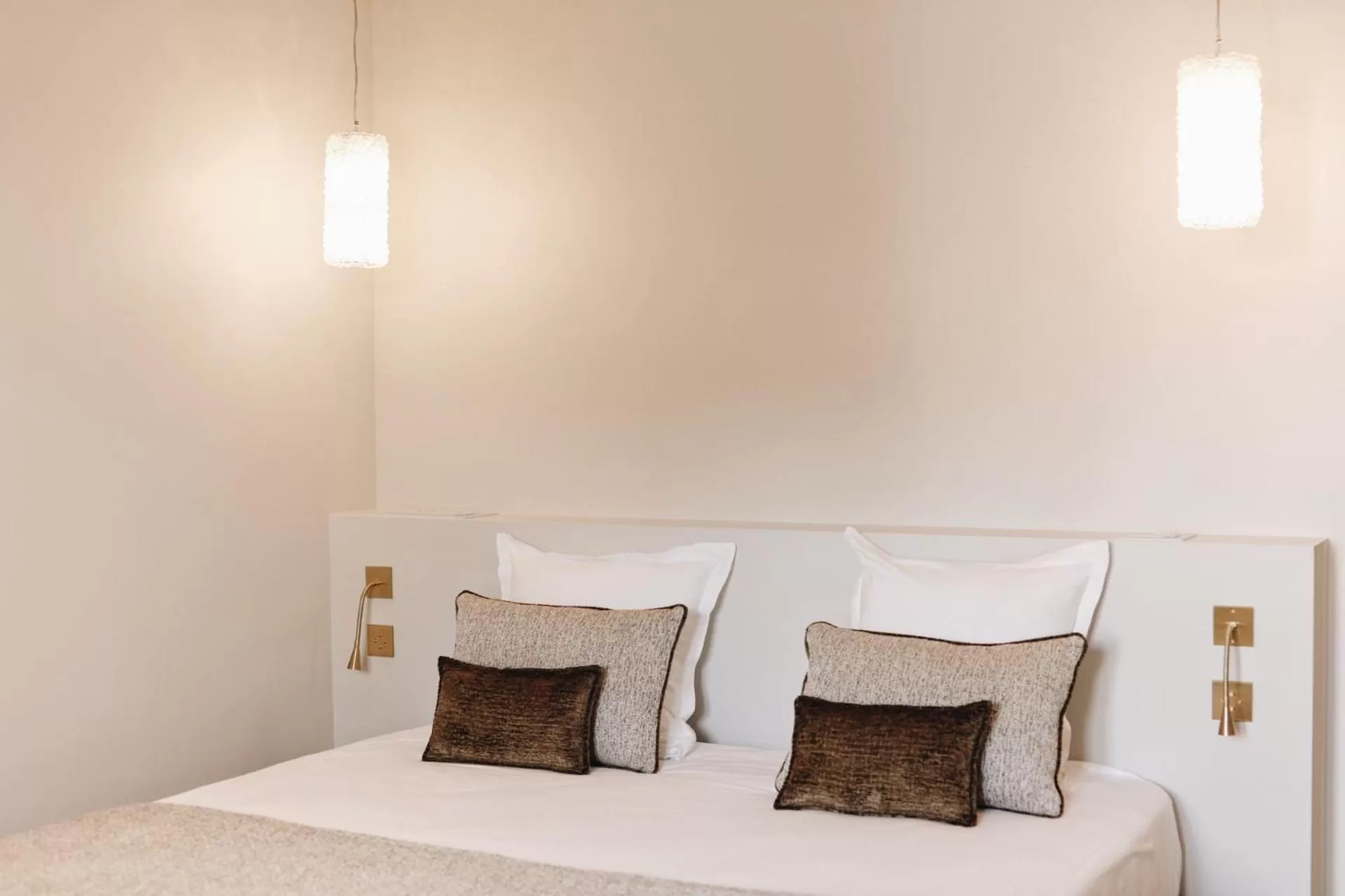 Photo of the whole room, Bed in Hotel San Carlu Citadelle Ajaccio