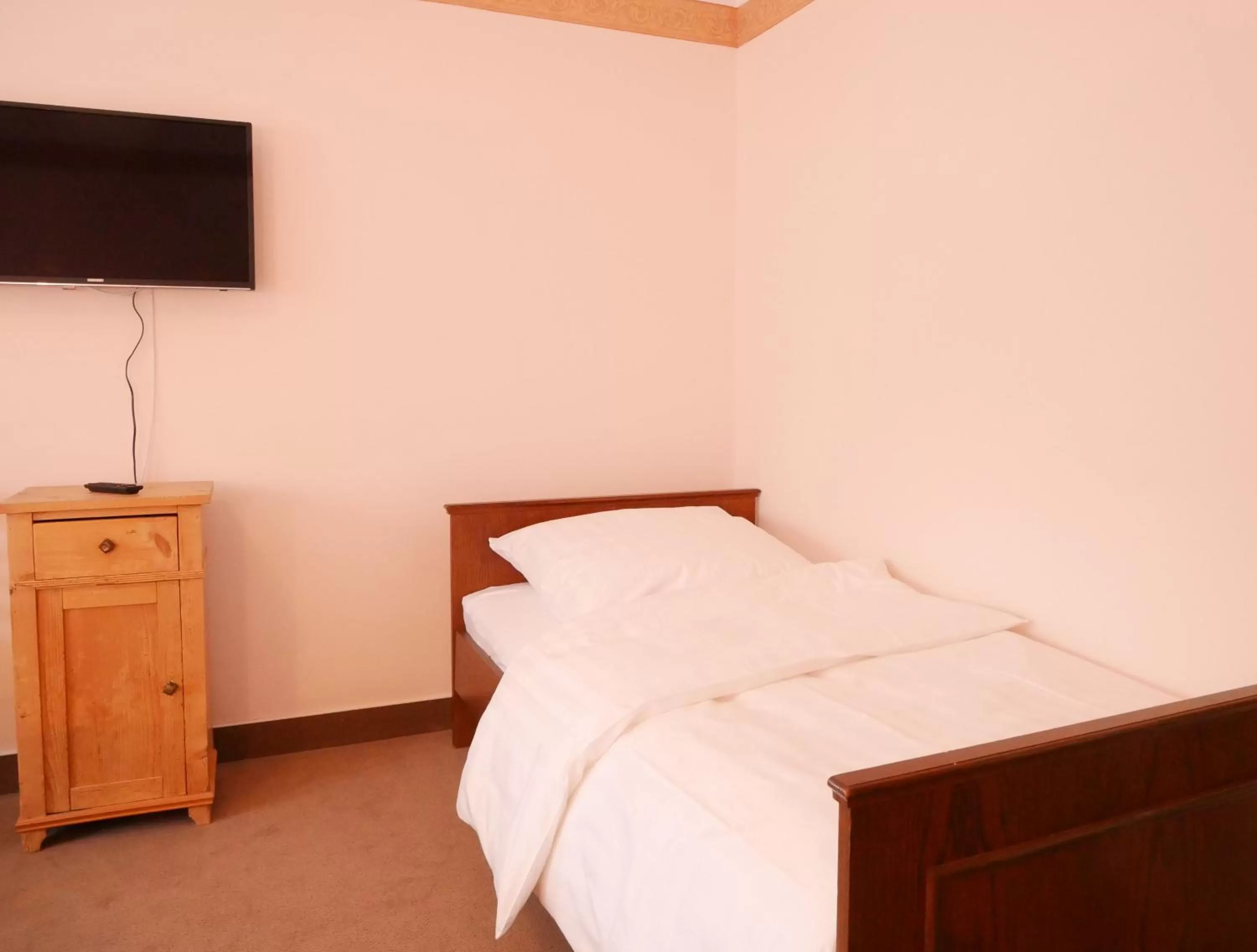 Bed in Gasthaus Engel