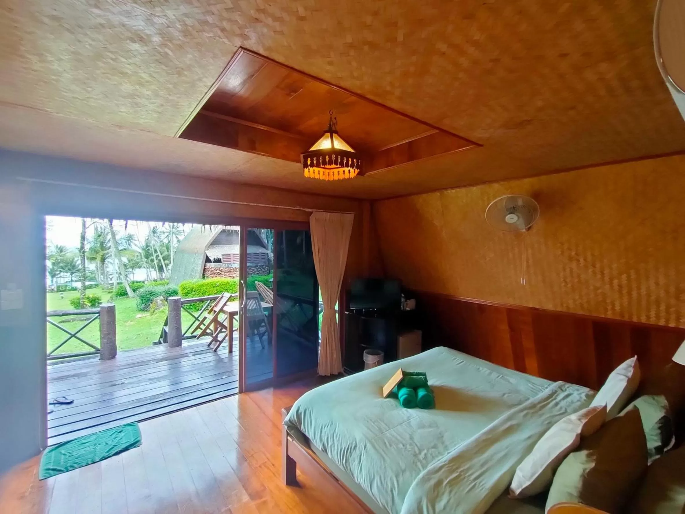 Property building, Bed in Koh Kood Beach Resort