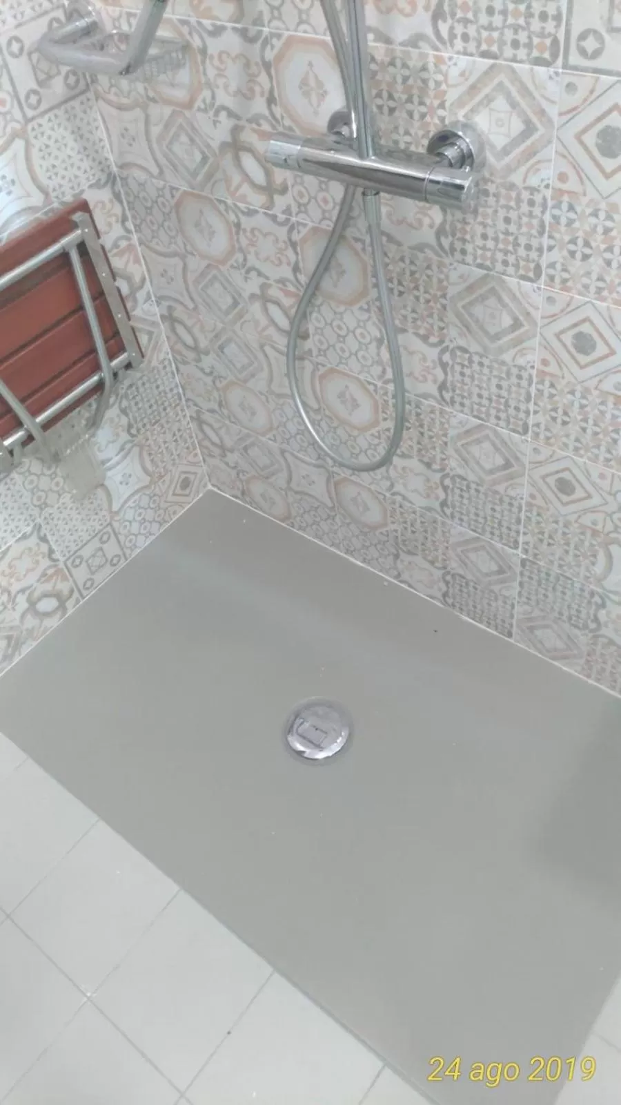 Shower, Bathroom in "La Selvetta" bed and breakfast