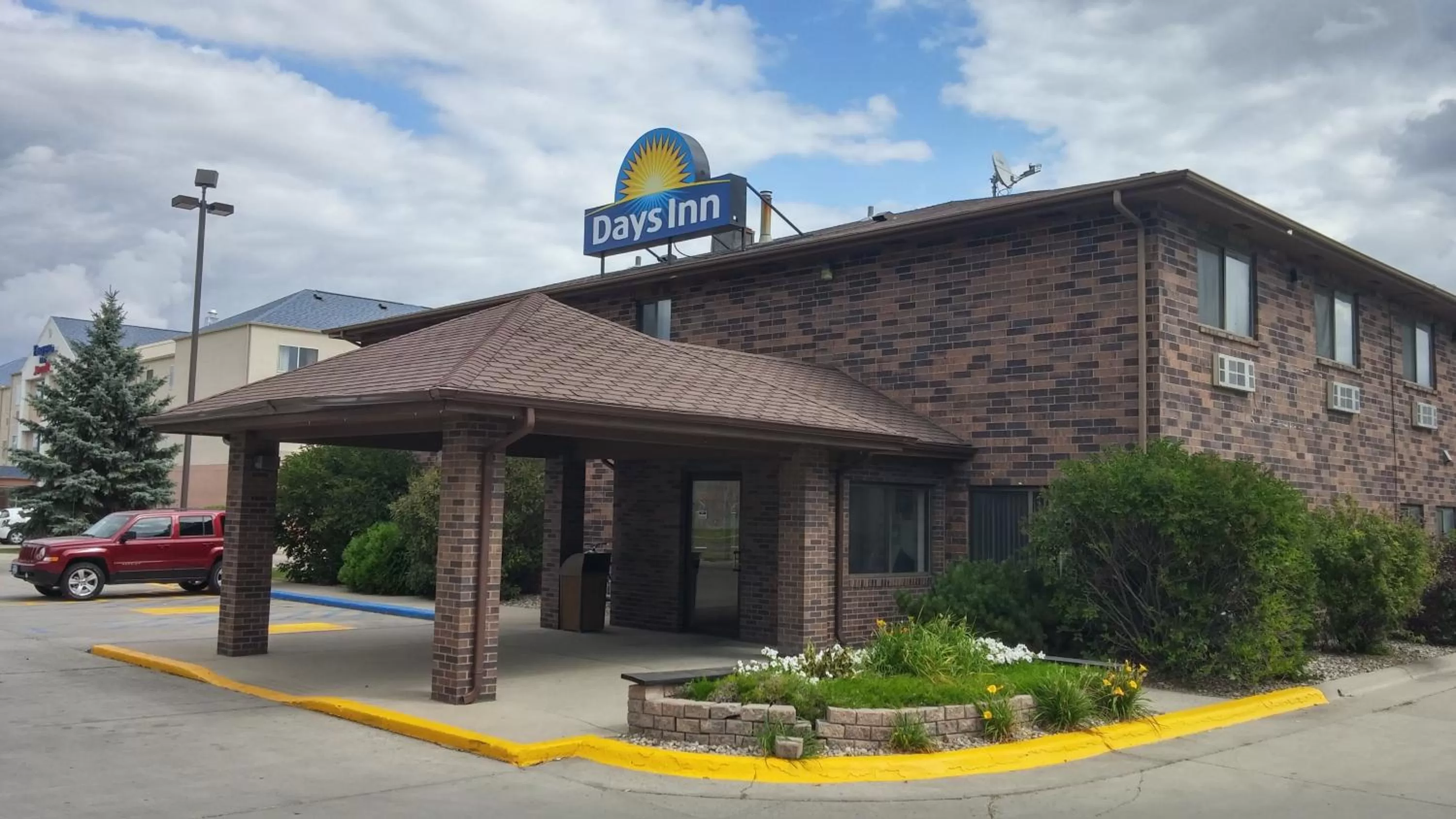 Property building in Days Inn by Wyndham Columbia Mall