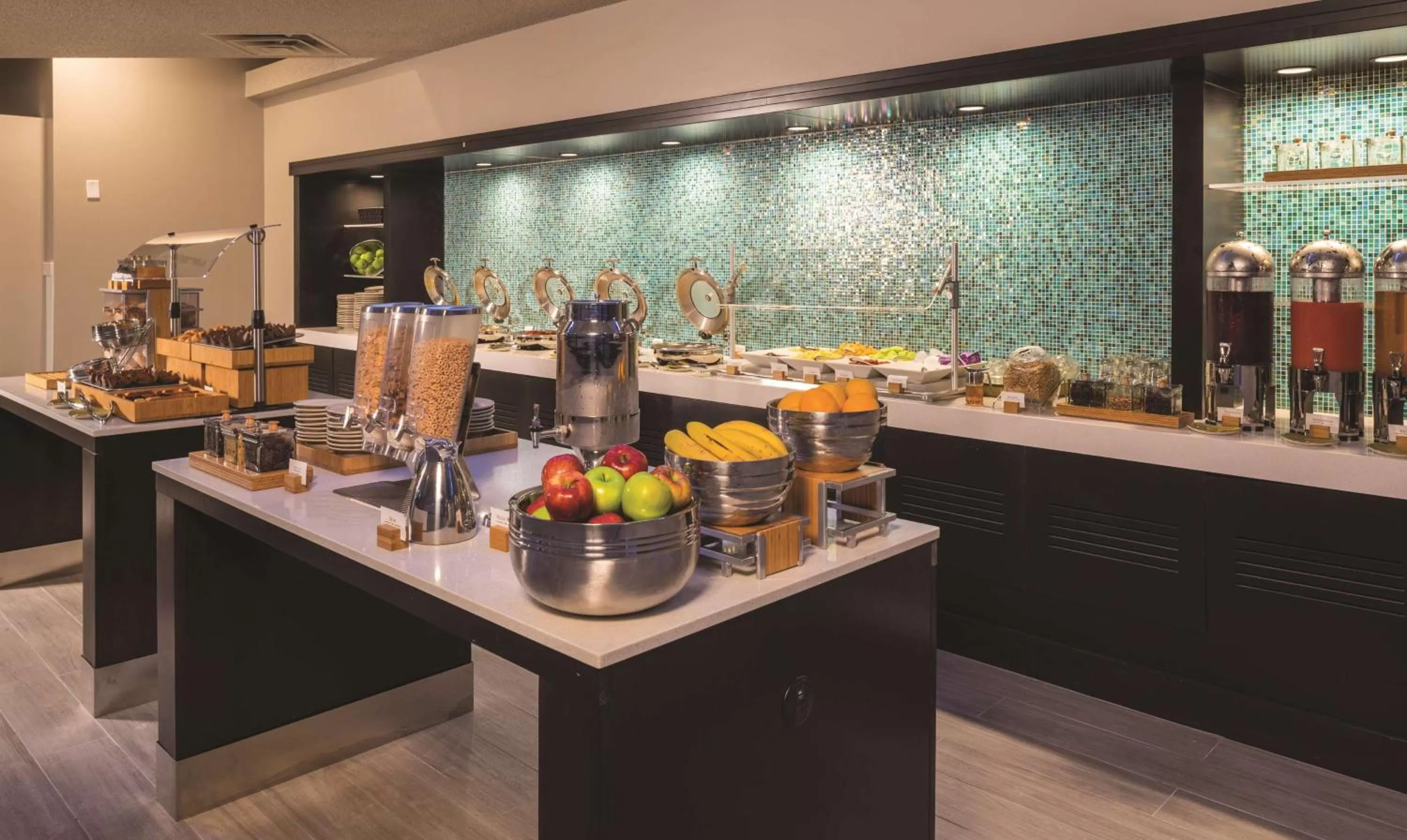 Restaurant/places to eat in DoubleTree by Hilton Austin Northwest - Arboretum