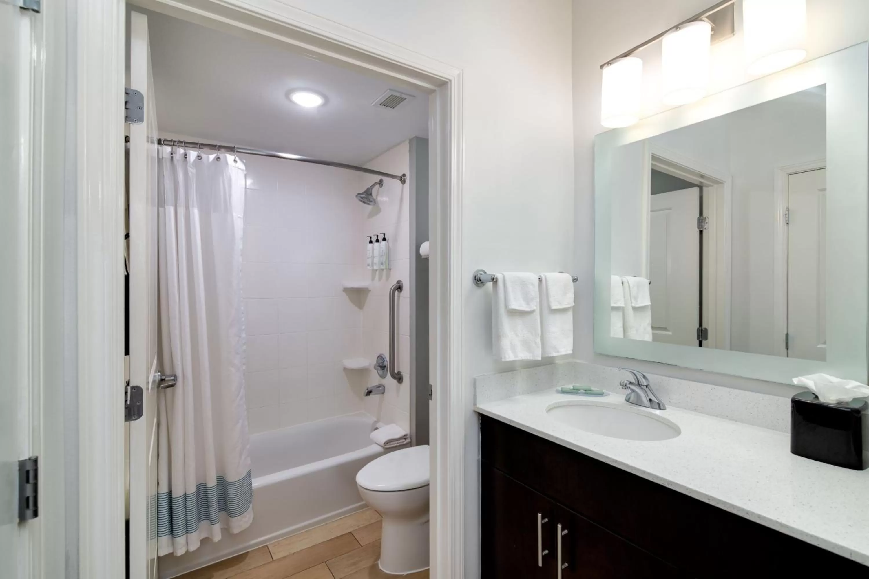 Bathroom in TownePlace Suites by Marriott Dallas McKinney